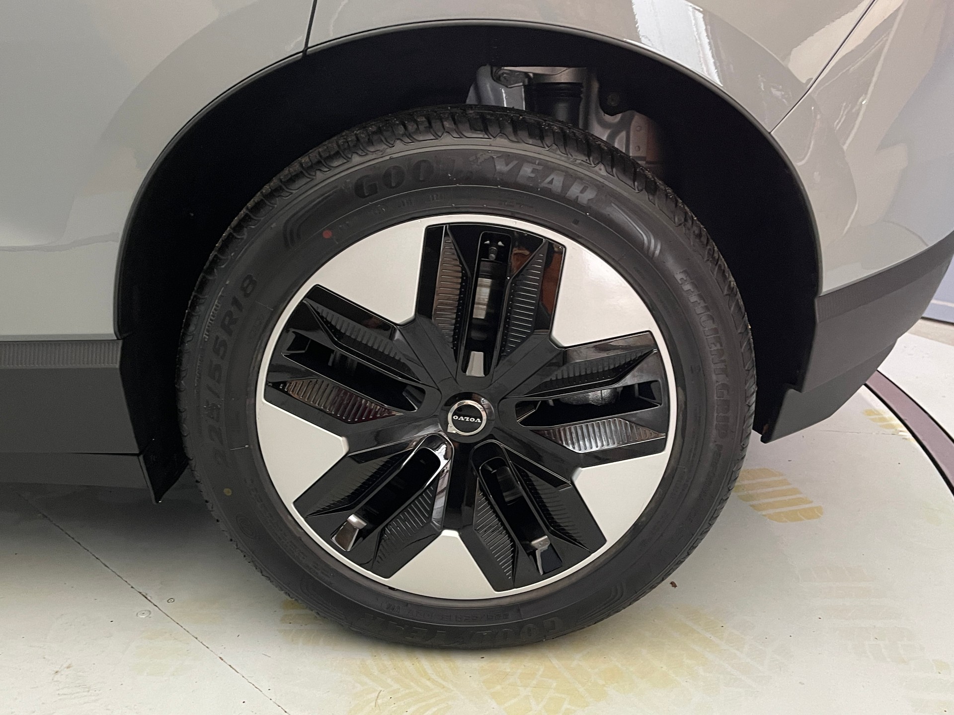 VOLVO EX30 E40 Core-image-9