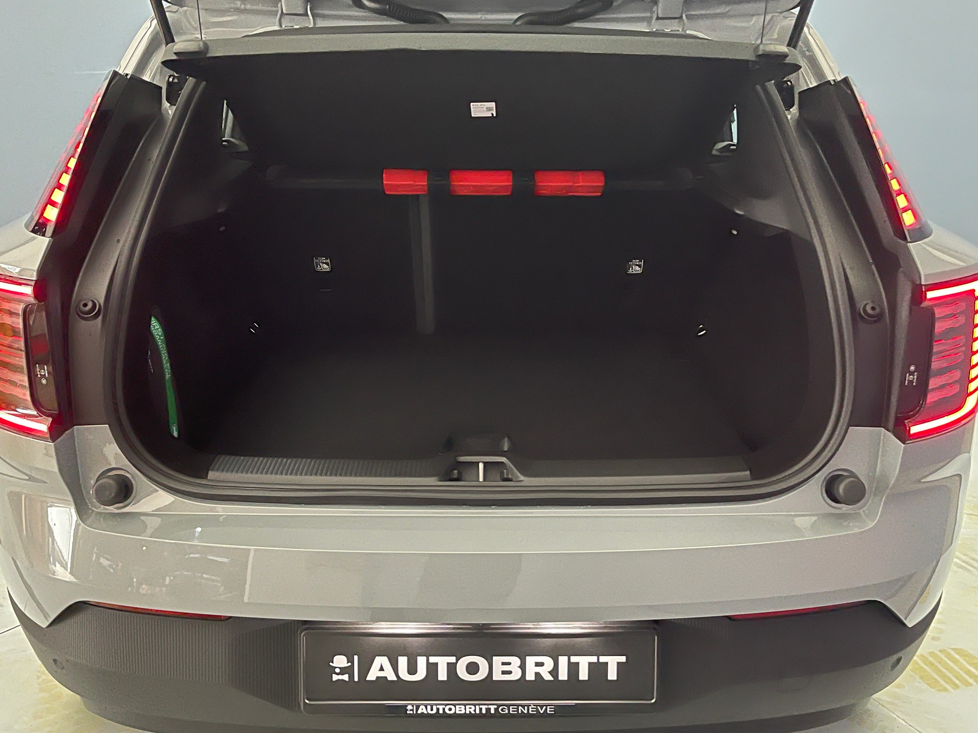 VOLVO EX30 E40 Core-image-6