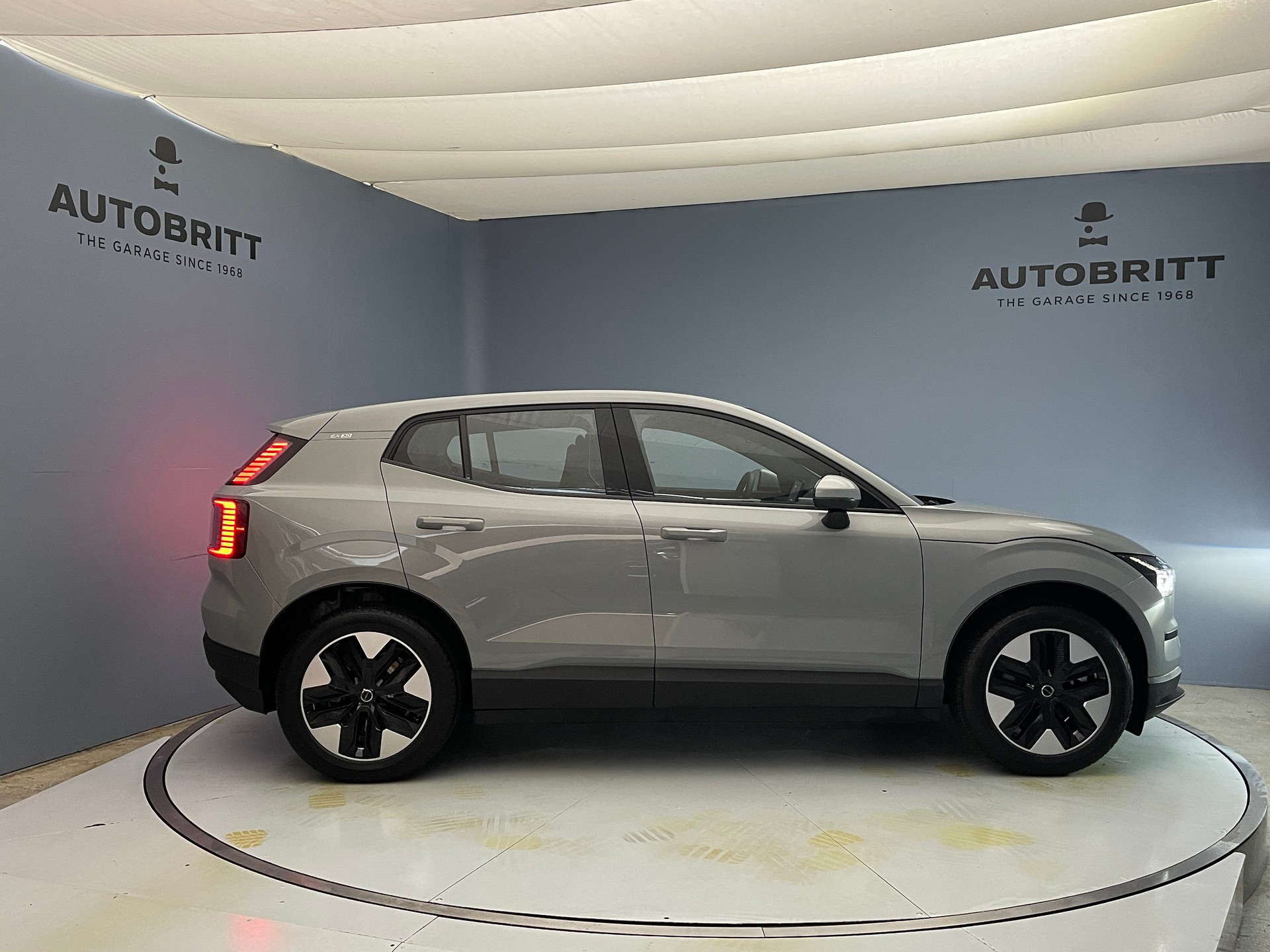 VOLVO EX30 E40 Core-image-1