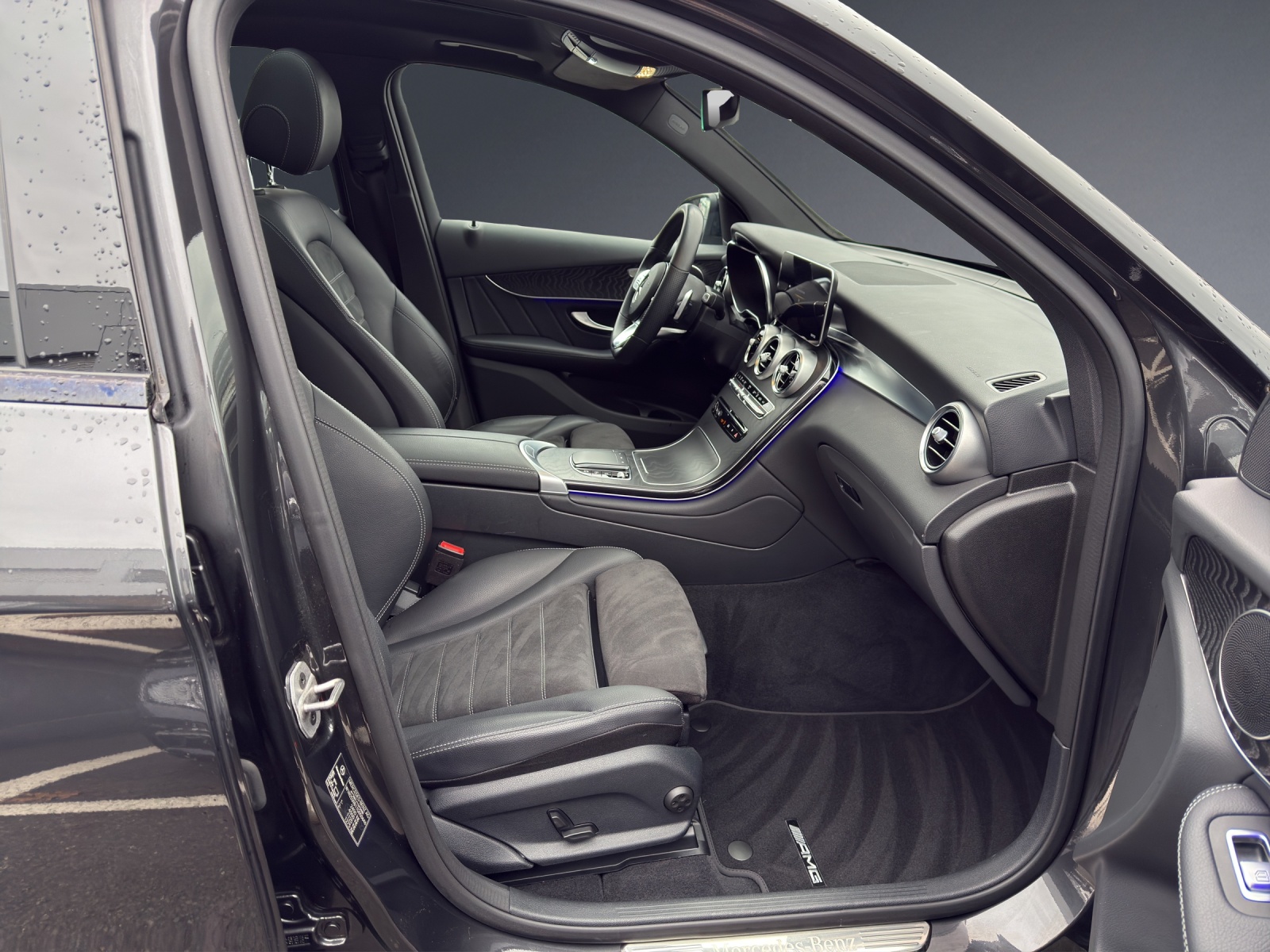 Image MERCEDES-BENZ GLC-200 GLC 200 AMG Line 4Matic 9G-Tronic