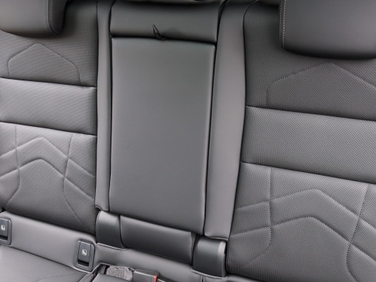 BMW 225e xDr. Act. T. M Sport-image-9