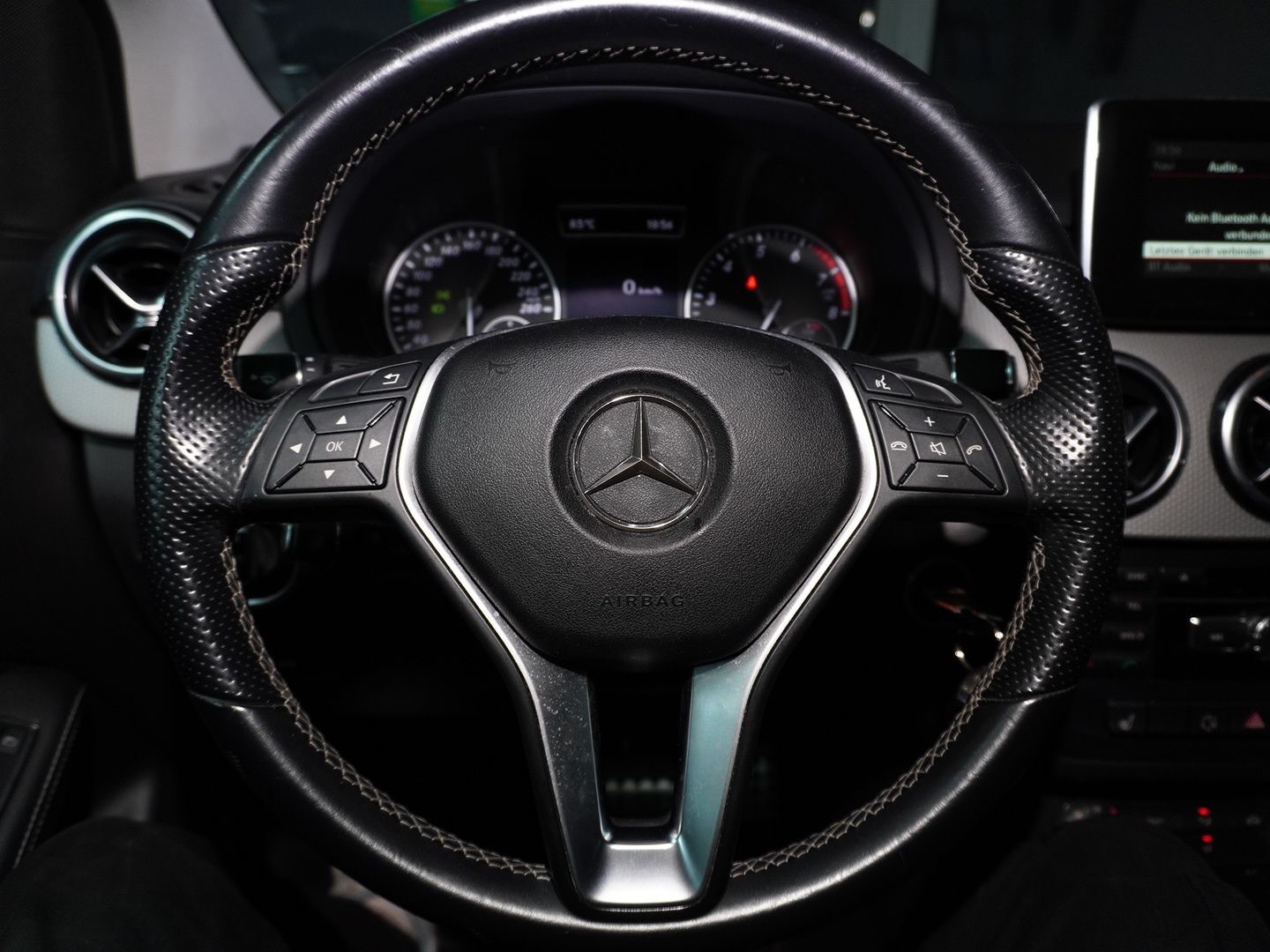 MERCEDES-BENZ B 200 7G-DCT-image-6