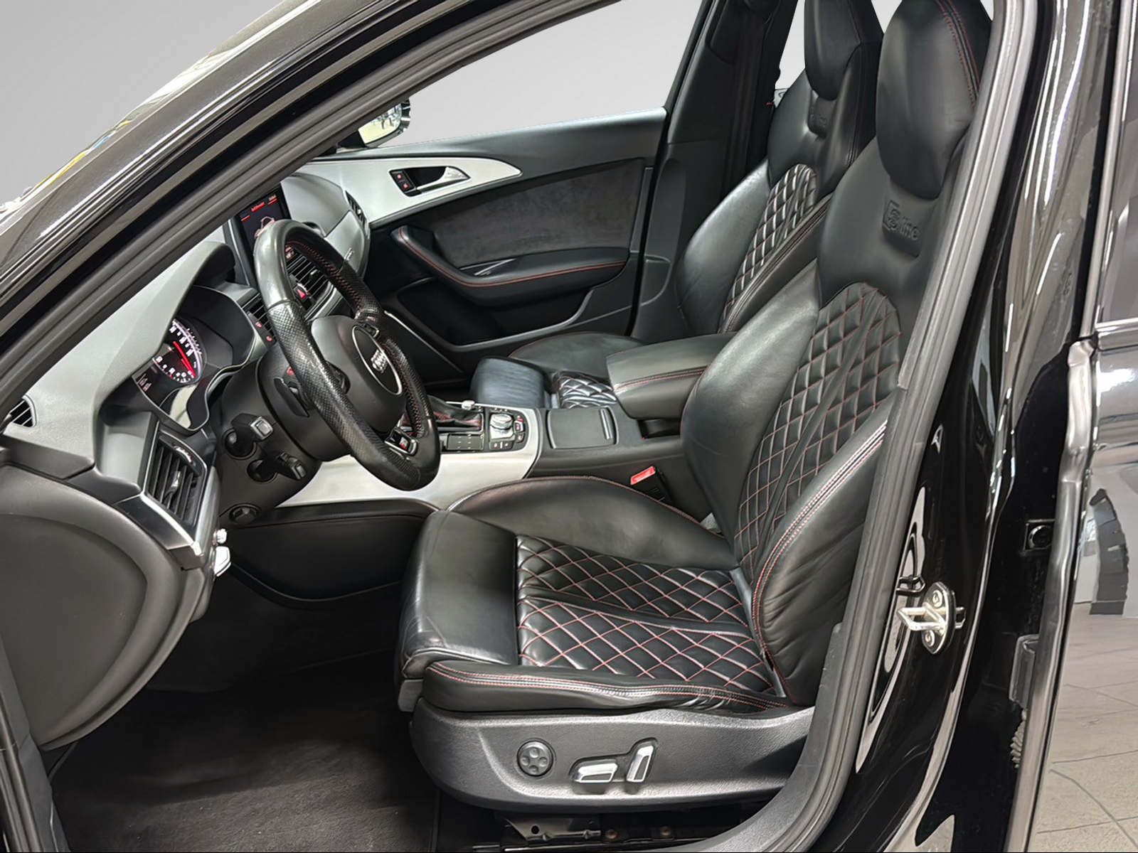 AUDI A6 Limousine 3.0 BiTDI V6 quattro competition tiptronic-image-15