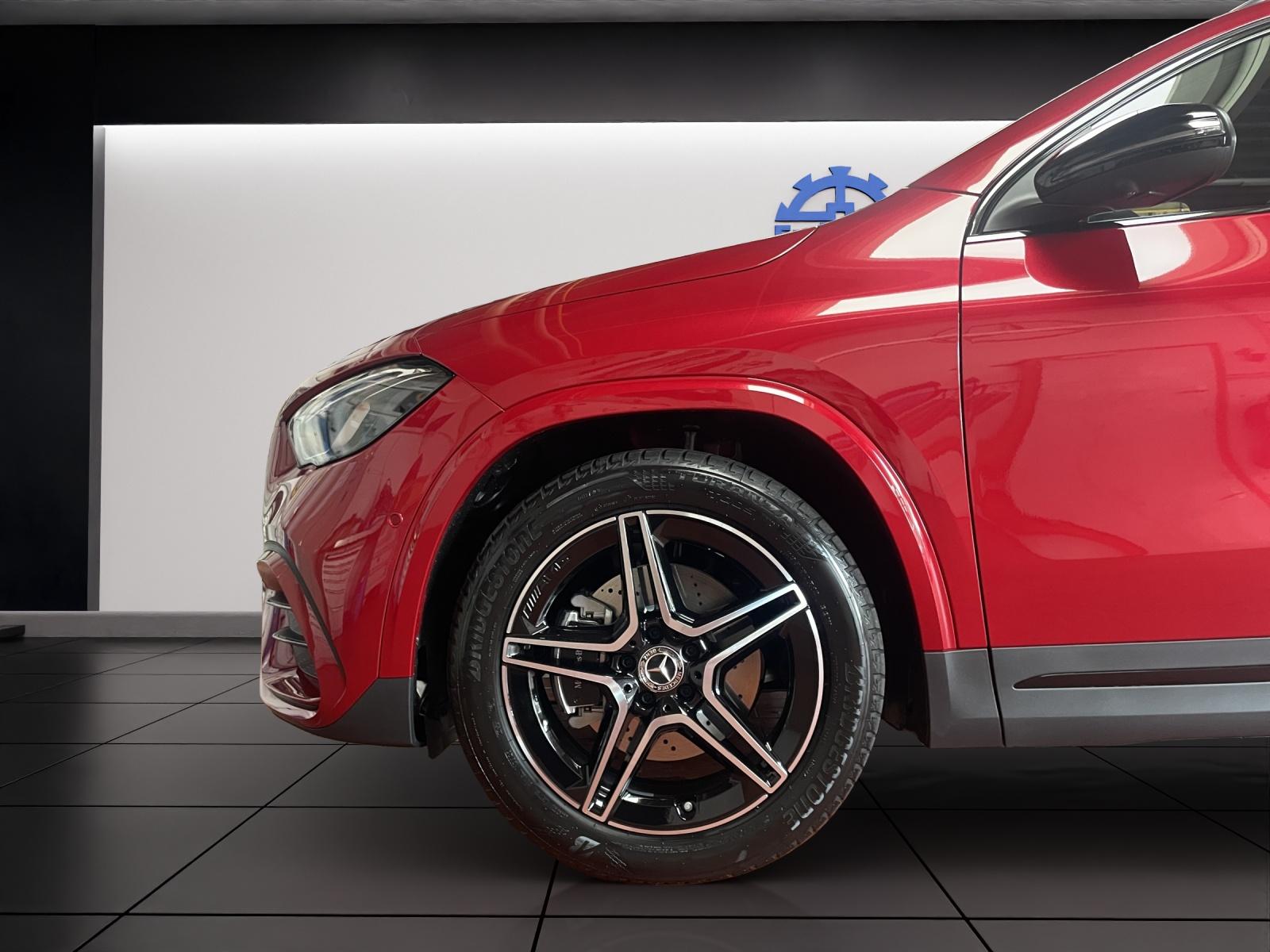 MERCEDES-BENZ GLA 200 Night Star AMG Line-image-9