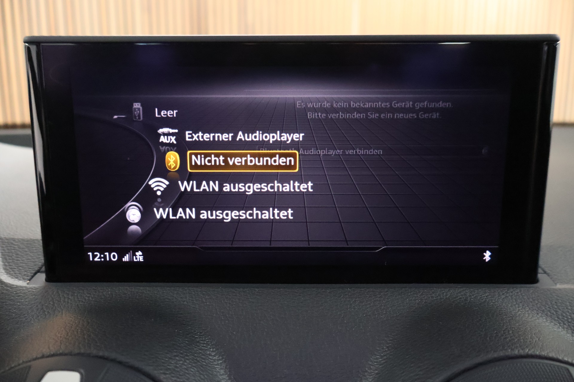 AUDI Q2 35 TDI S line quattro S-tronic-image-26