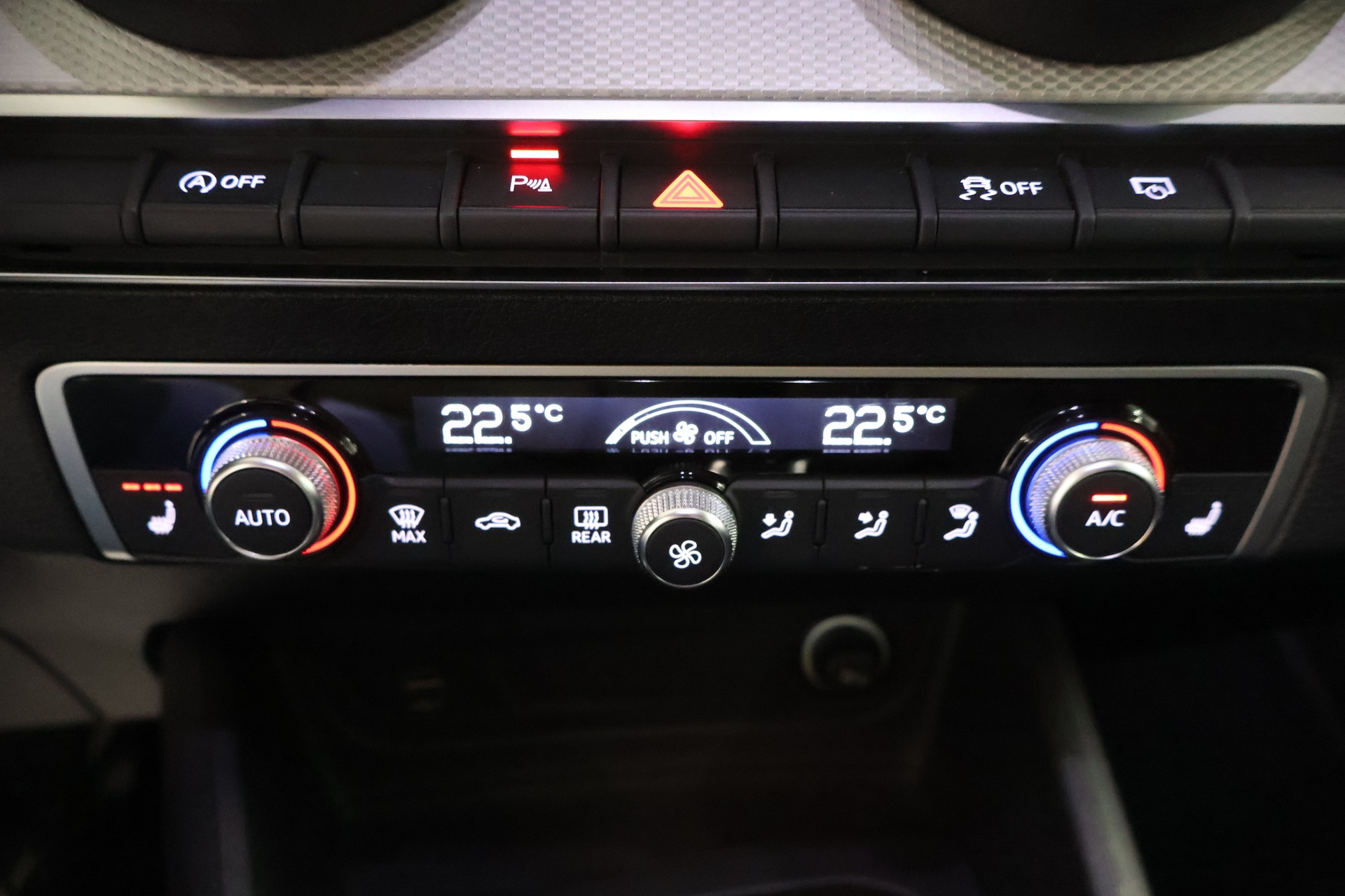 AUDI Q2 35 TDI S line quattro S-tronic-image-20