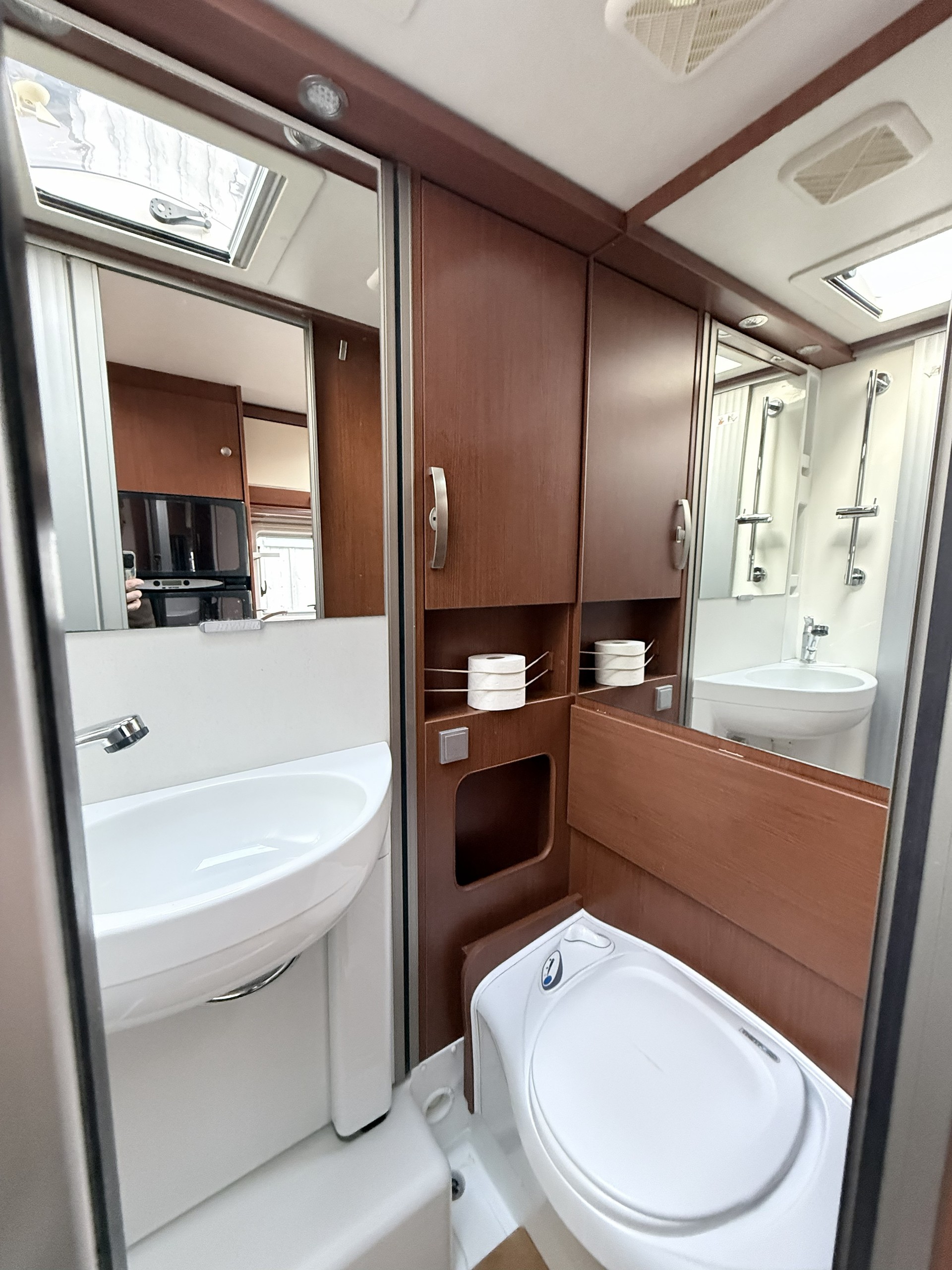 HYMER Exsis-i 578-image-10