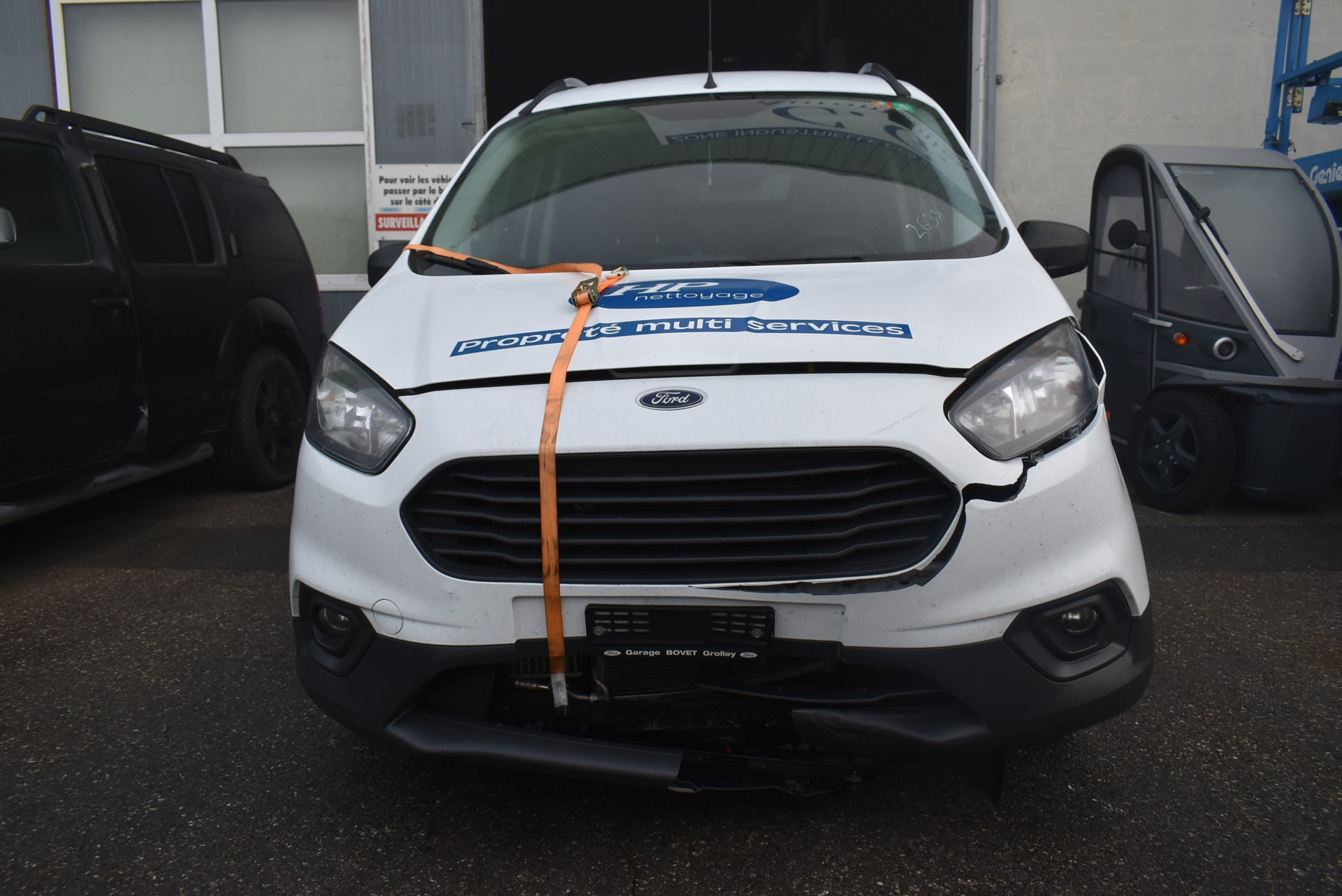 FORD Transit Courier Van 1.0 EcoBoost Trend-image-1