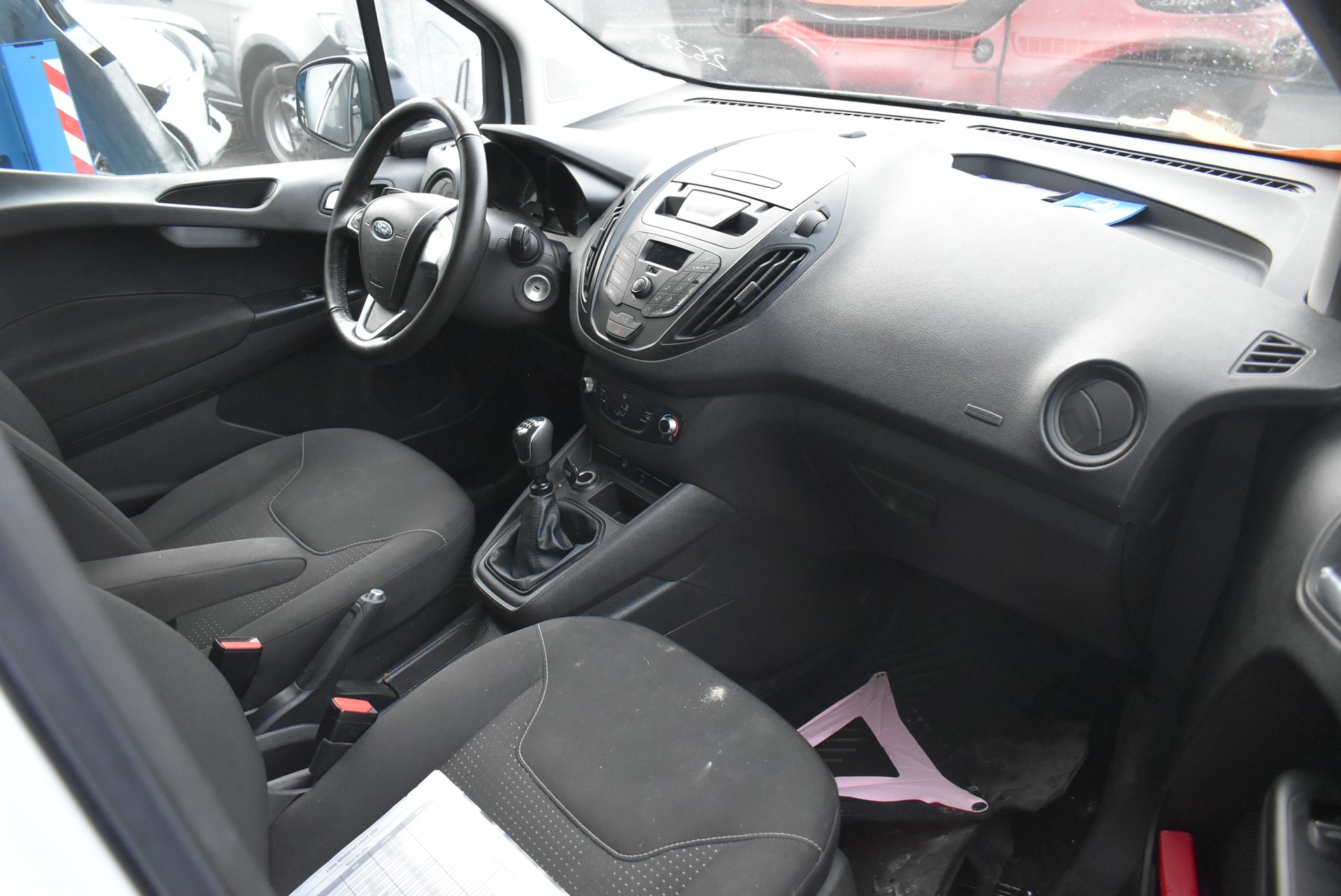FORD Transit Courier Van 1.0 EcoBoost Trend-image-3