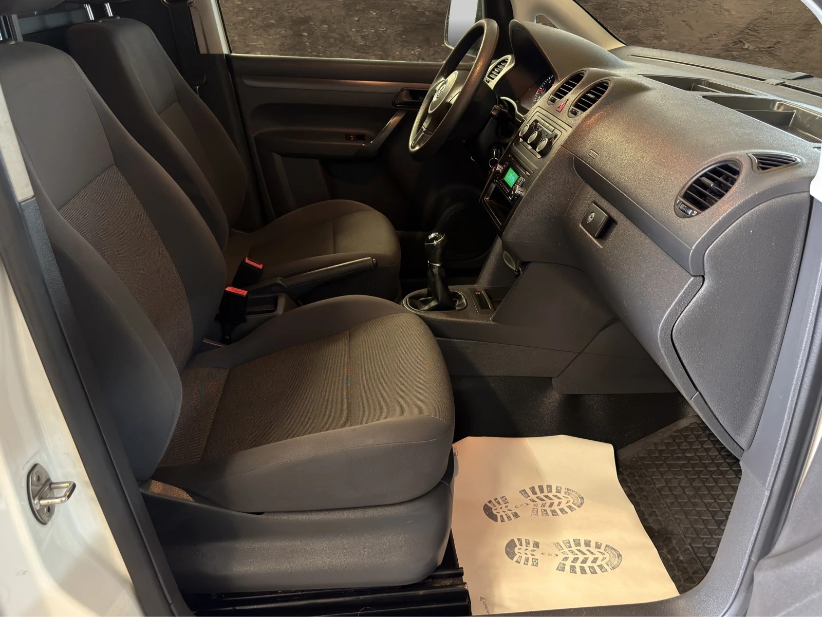VW VW VW Caddy 2.0 TDI 4Motion-image-9