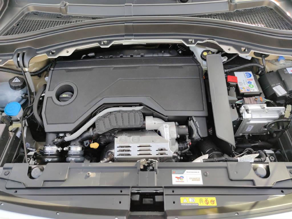 CITROEN C3 1.2 Hybrid Max-image-8