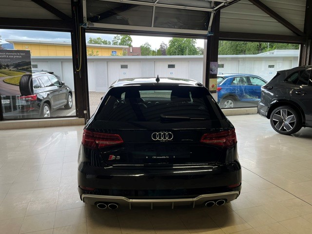 AUDI S3 Sportback 2.0 TFSI quattro S-tronic-image-3