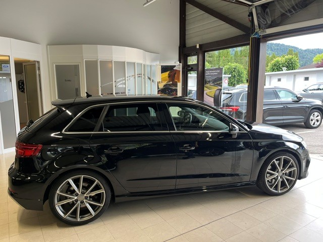 AUDI S3 Sportback 2.0 TFSI quattro S-tronic-image-2