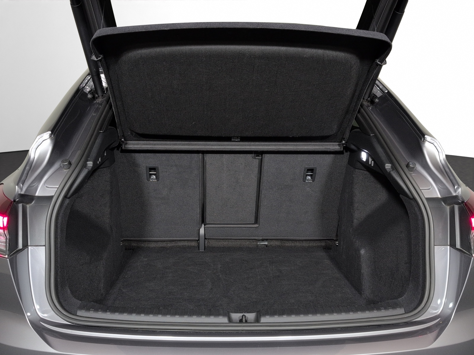 AUDI Q4 Sportback e-tron 45 quattro-image-13