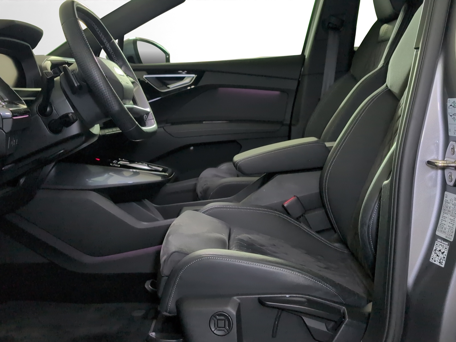 AUDI Q4 Sportback e-tron 45 quattro-image-5