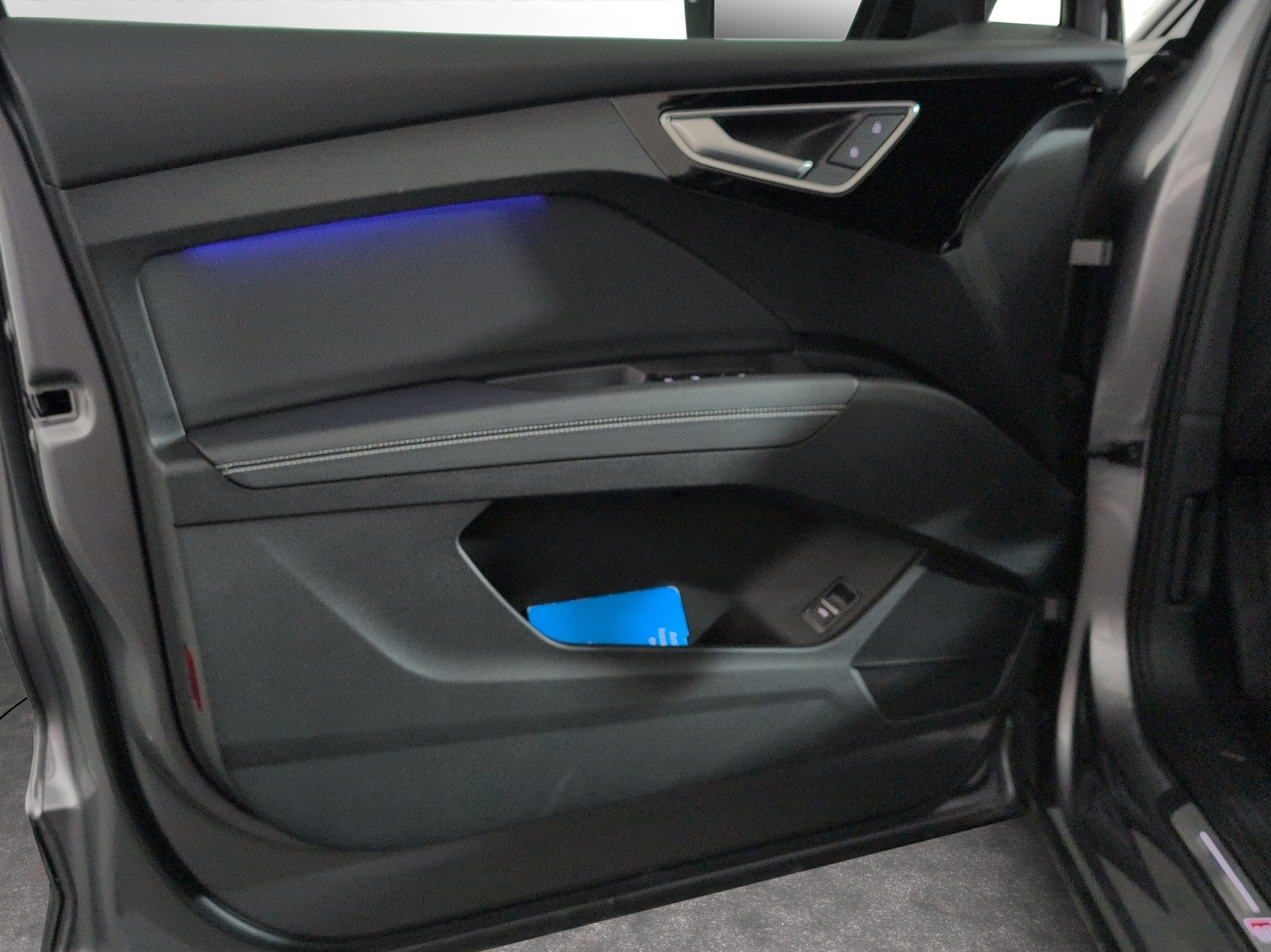 AUDI Q4 Sportback e-tron 45 quattro-image-13