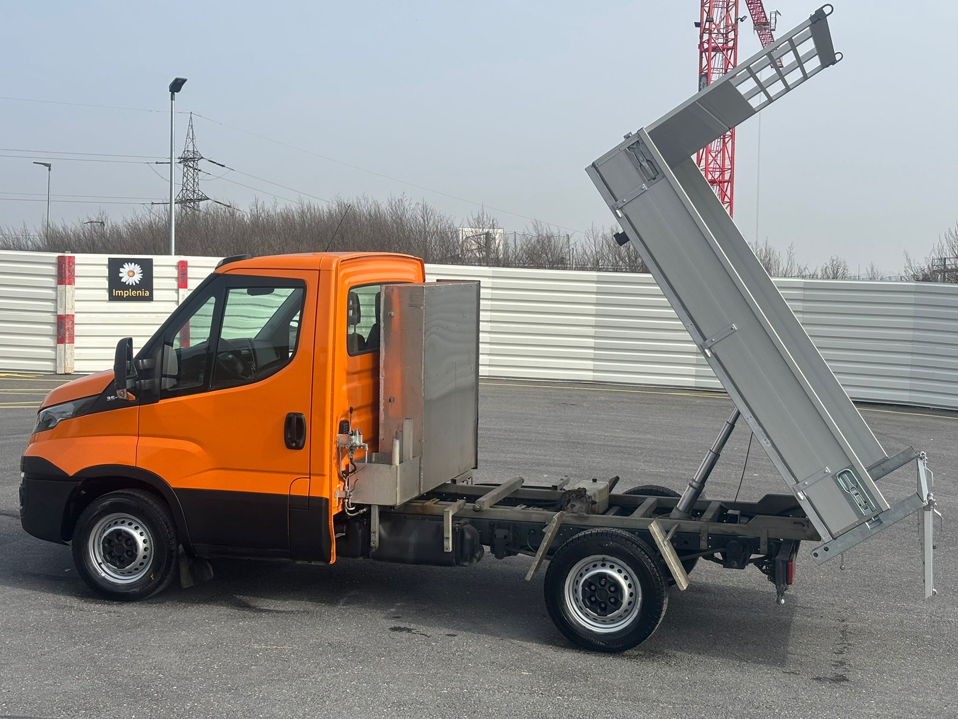 IVECO 35 S 12 A8 pont basculant vertical-image-17