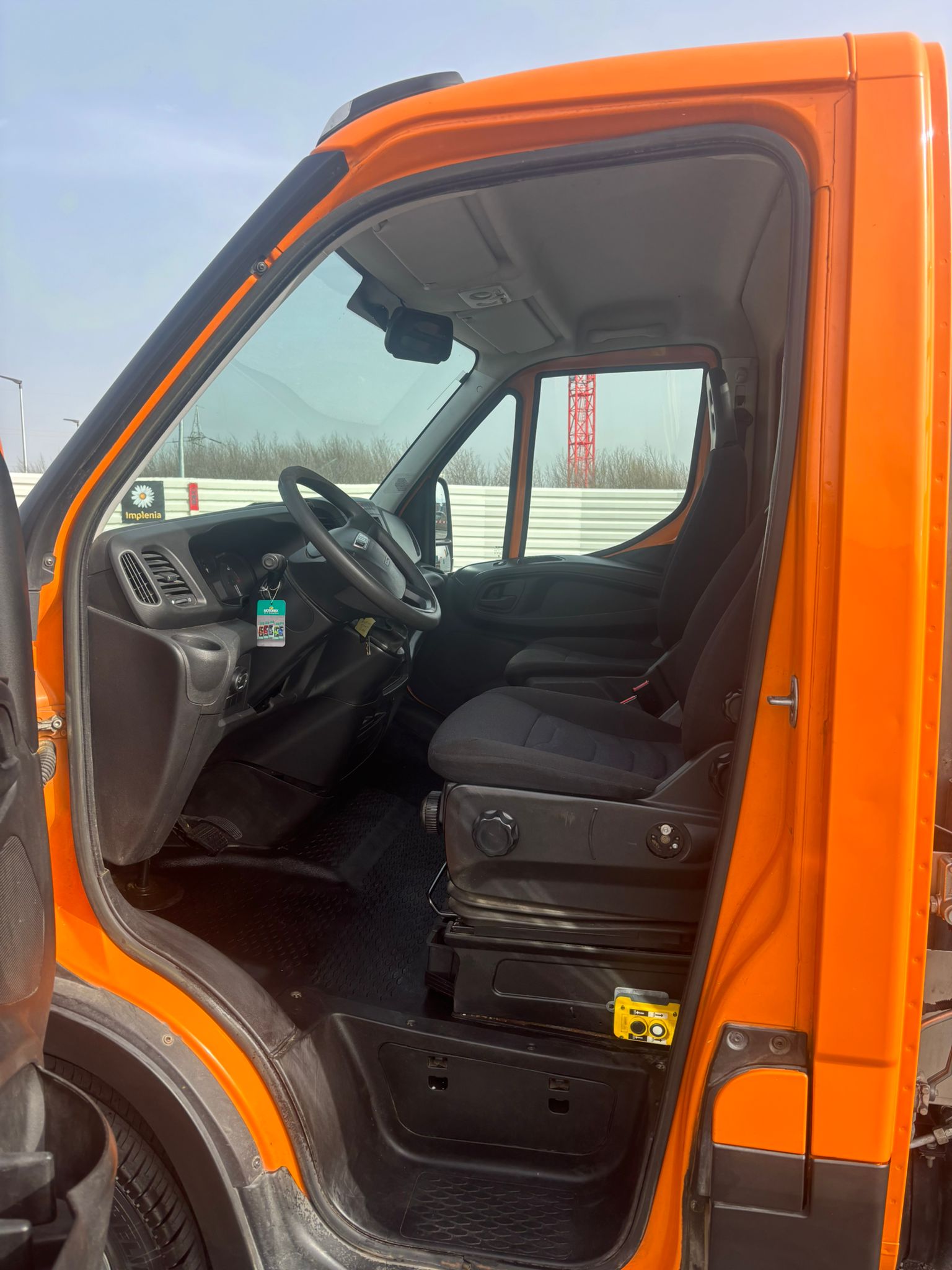 IVECO 35 S 12 A8 pont basculant vertical-image-23