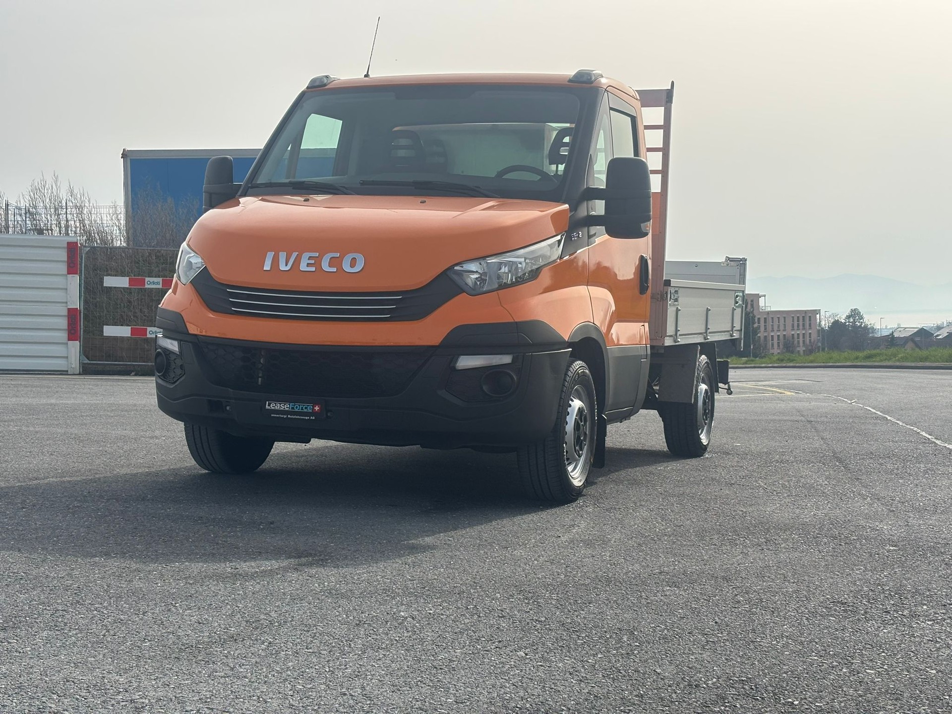 IVECO 35 S 12 A8 pont basculant vertical-image-21