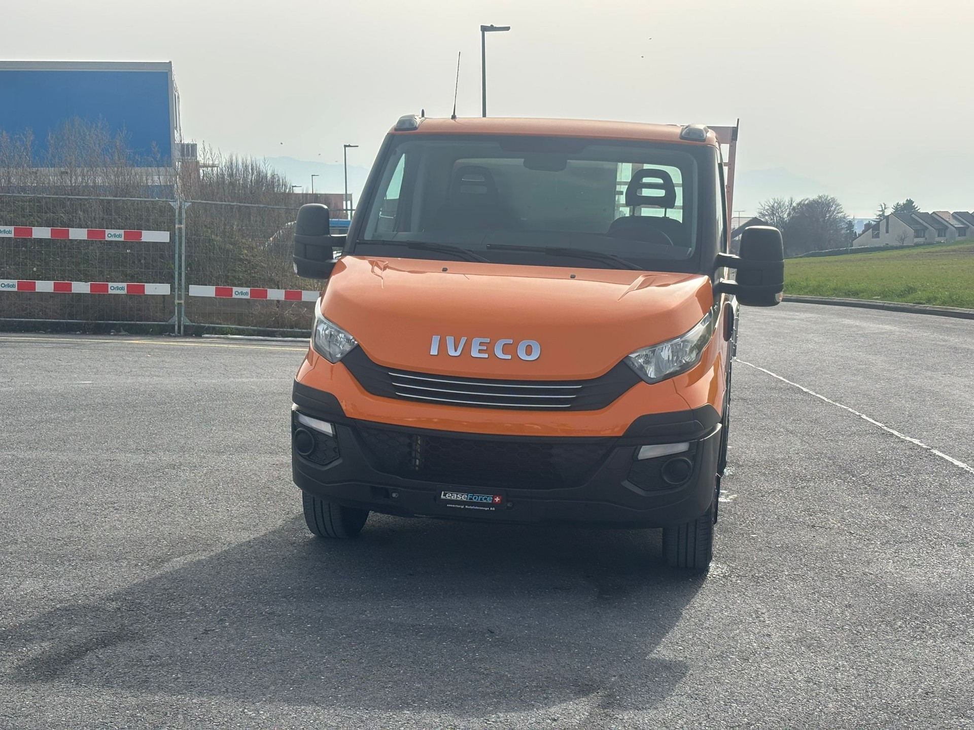 IVECO 35 S 12 A8 pont basculant vertical-image-22