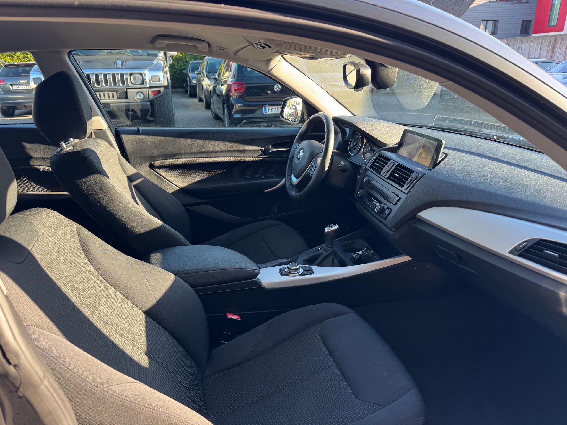 BMW 120d xDrive Urban Line-image-4
