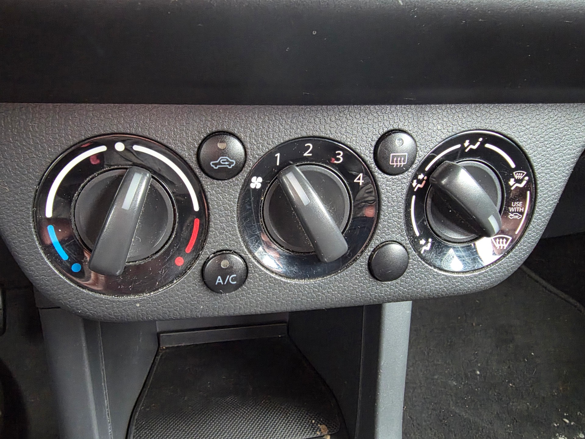 SUZUKI Swift 1.3i 16V GL ☆☆☆ Exportfahrzeug ☆☆☆-image-10