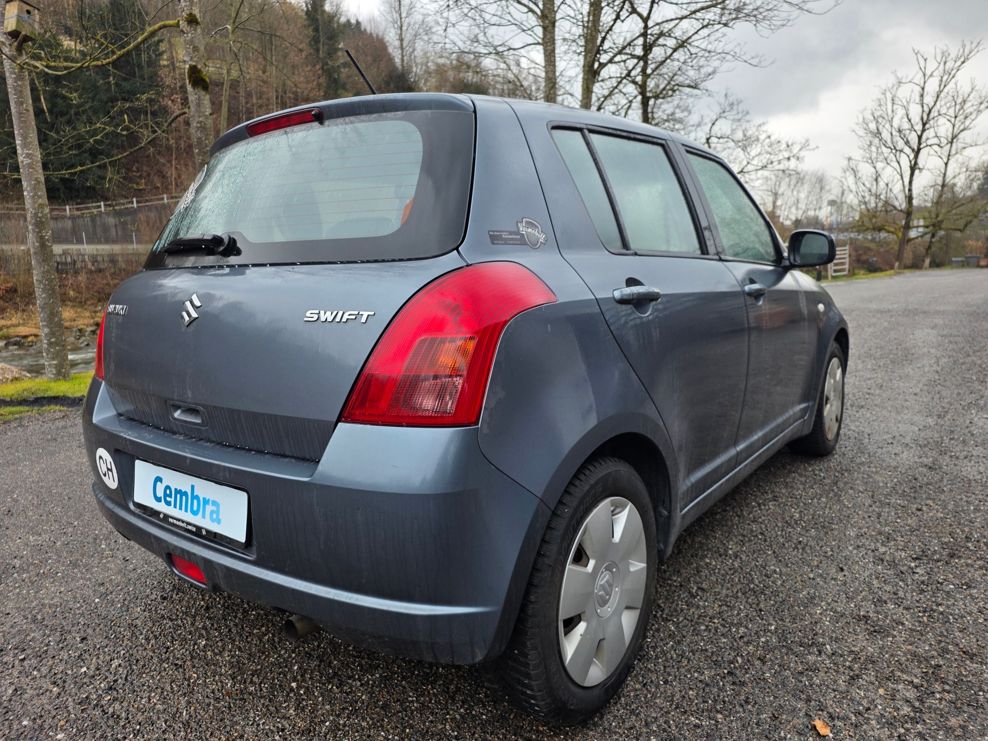 SUZUKI Swift 1.3i 16V GL ☆☆☆ Exportfahrzeug ☆☆☆-image-2