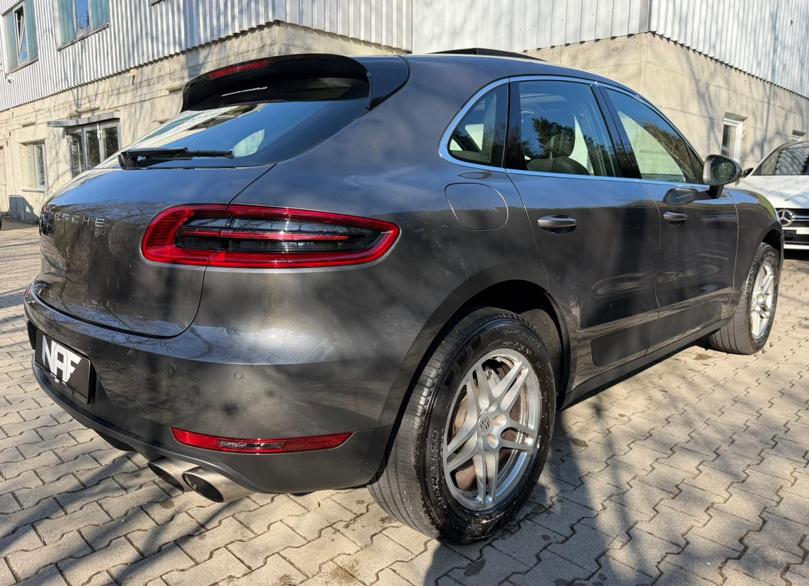 PORSCHE Macan S PDK-image-4