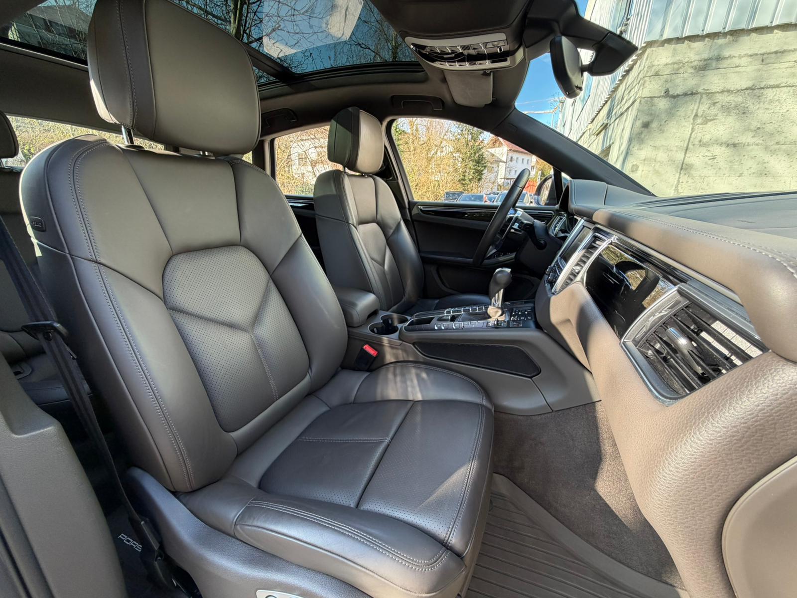 PORSCHE Macan S PDK-image-19