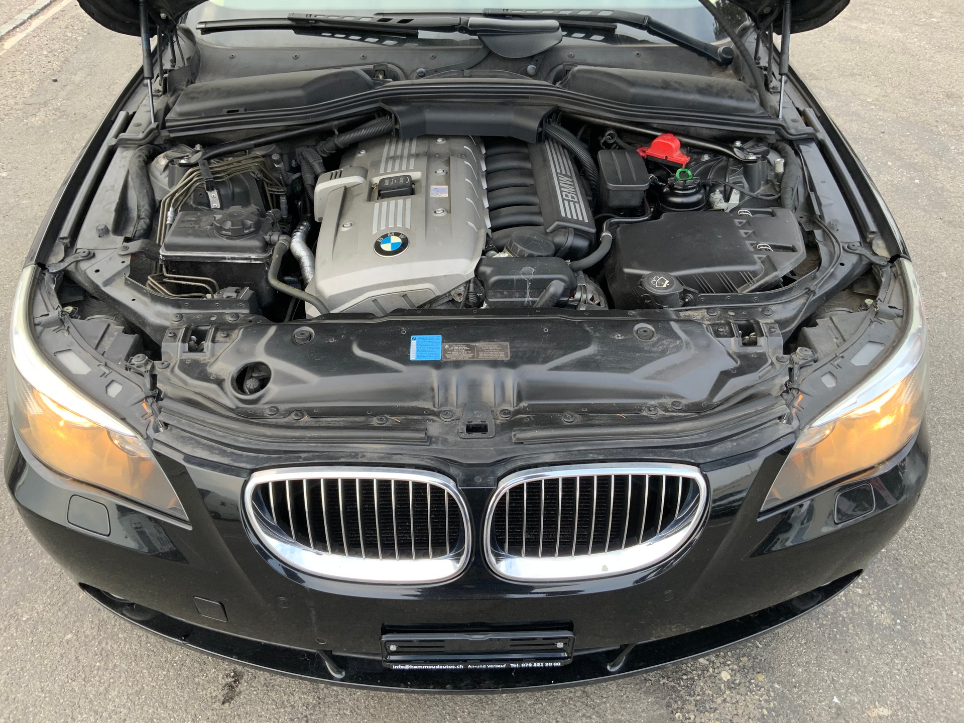 BMW 525xi Touring-image-7