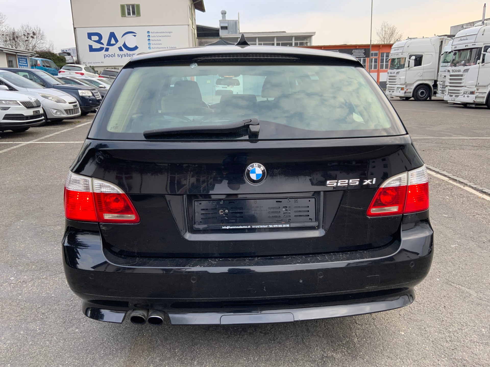 BMW 525xi Touring-image-5