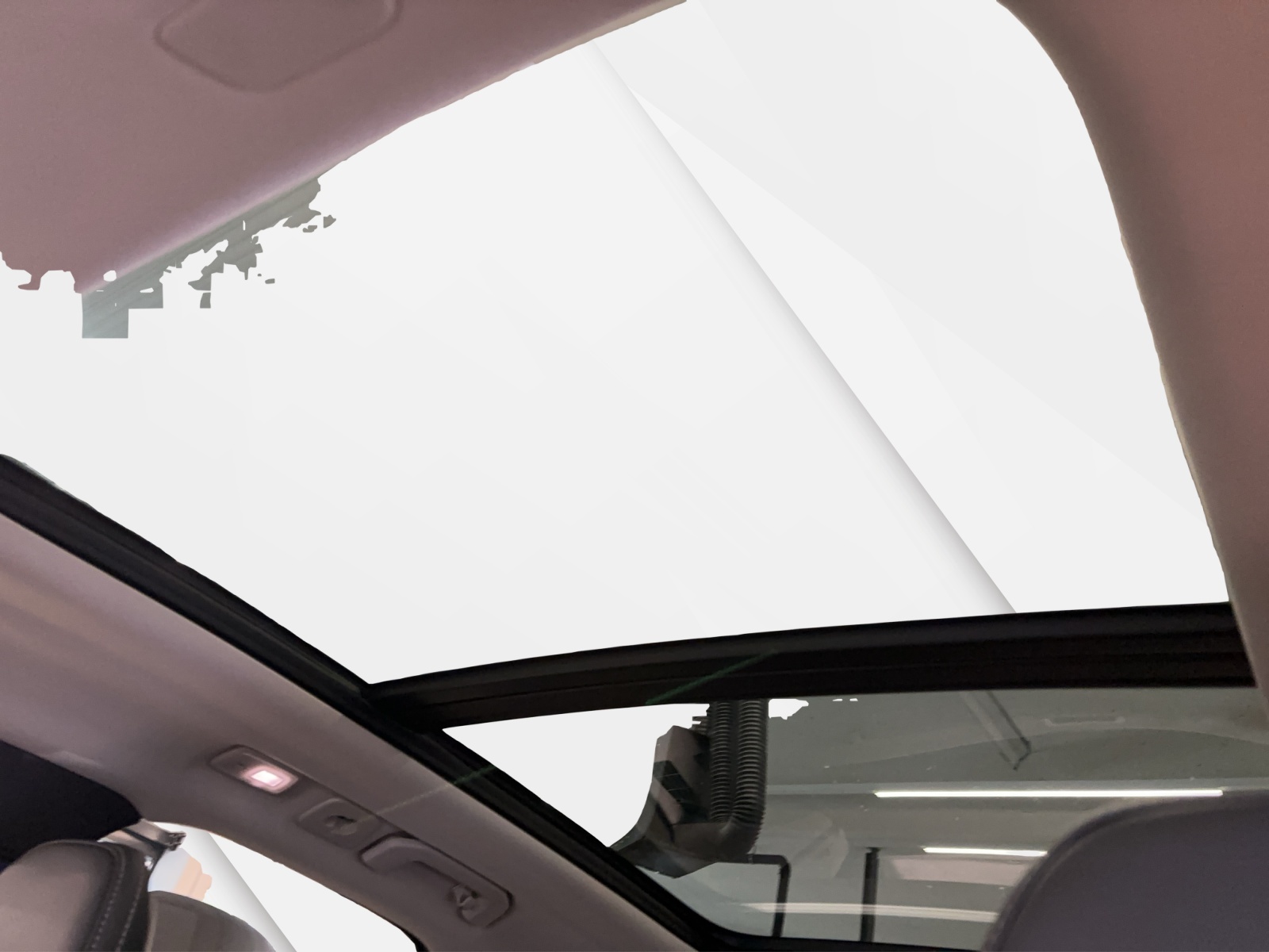 VOLVO XC60 2.0 T8 eAWD Ultra Bright Polestar Performance-image-8