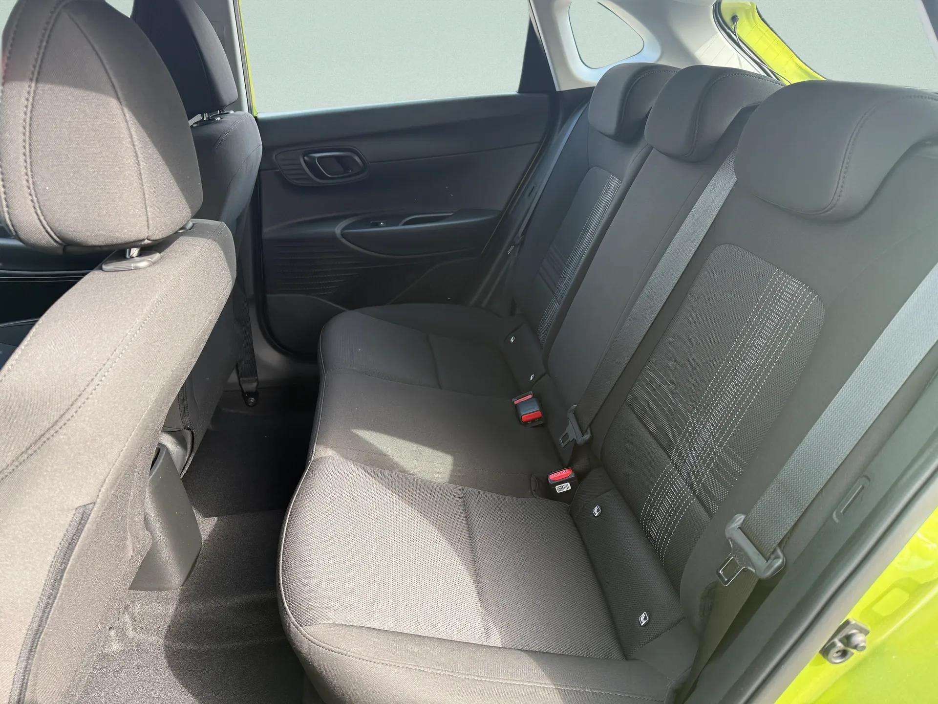 HYUNDAI i20 1.0 T-GDi Comfort FL DCT-image-17