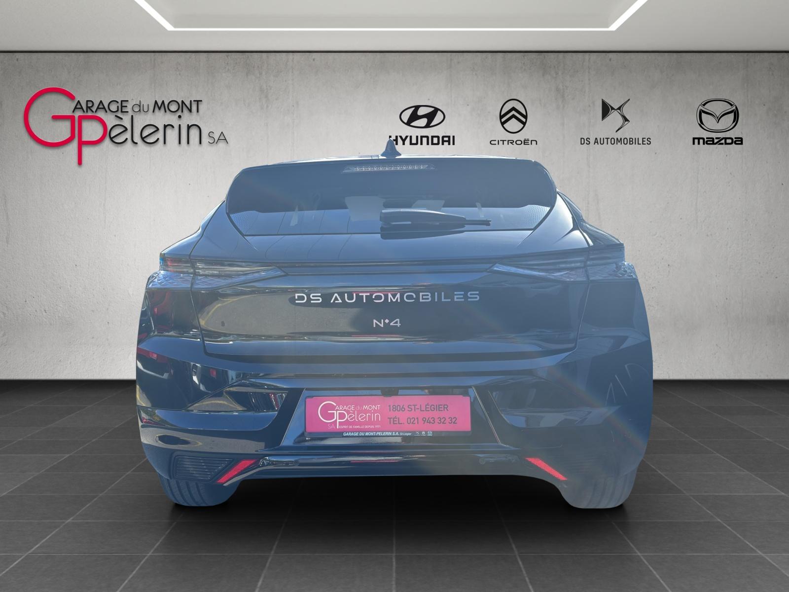 DS AUTOMOBILES No4 1.2 Hybrid 145 Étoile Nappa-showroom-element-2