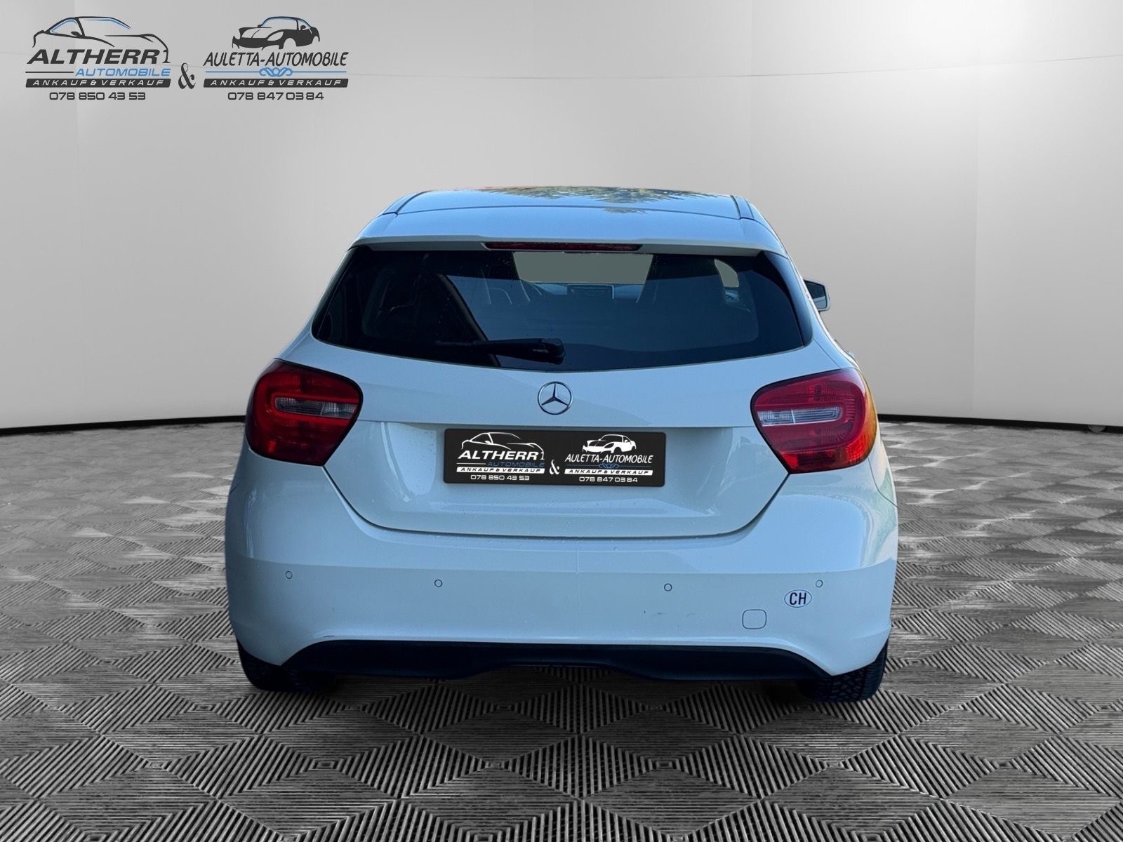 MERCEDES-BENZ A 180 Style-image-6