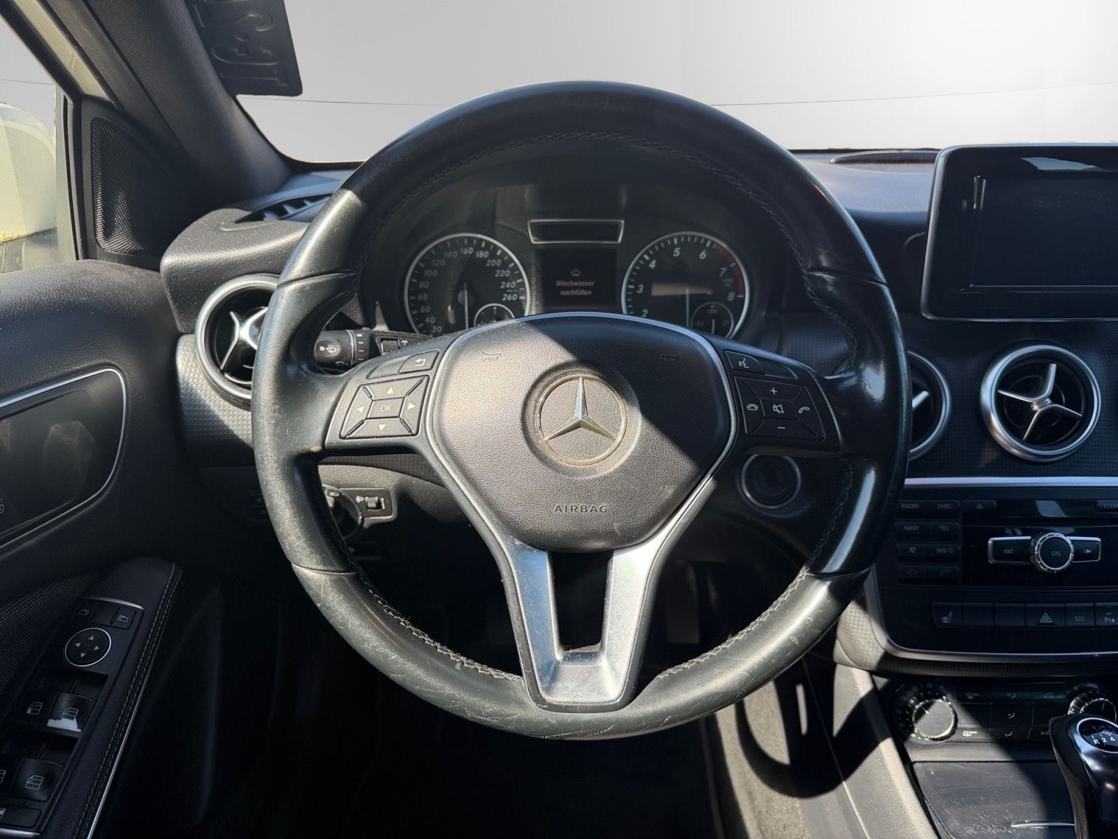 MERCEDES-BENZ A 180 Style-image-11