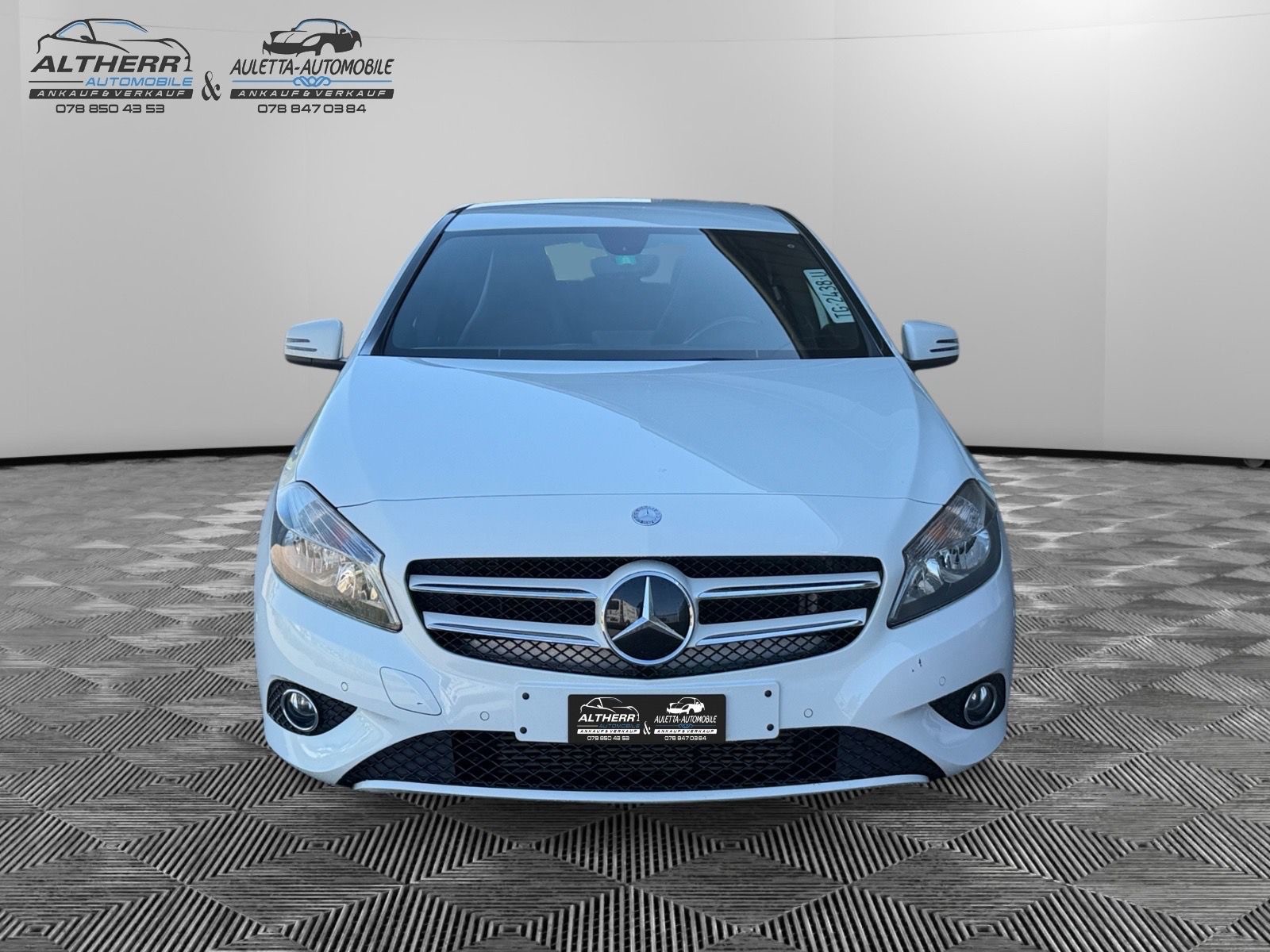 MERCEDES-BENZ A 180 Style-image-5