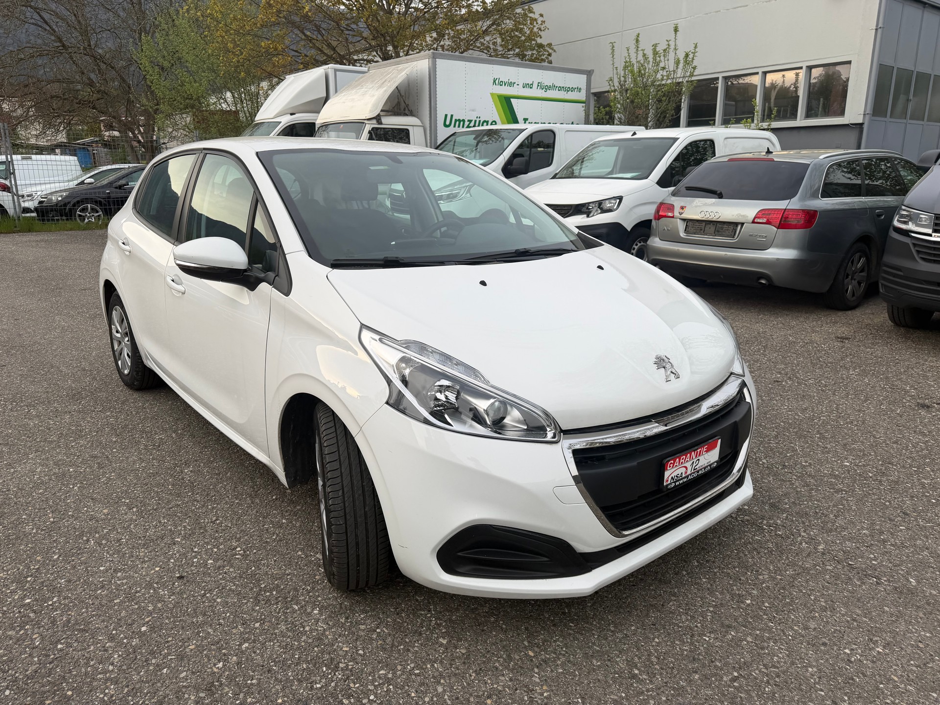 PEUGEOT 208 1.5 BlueHDi Active ** Klimaanlage ** Tempomat ** Frisch Ab MFK-image-5