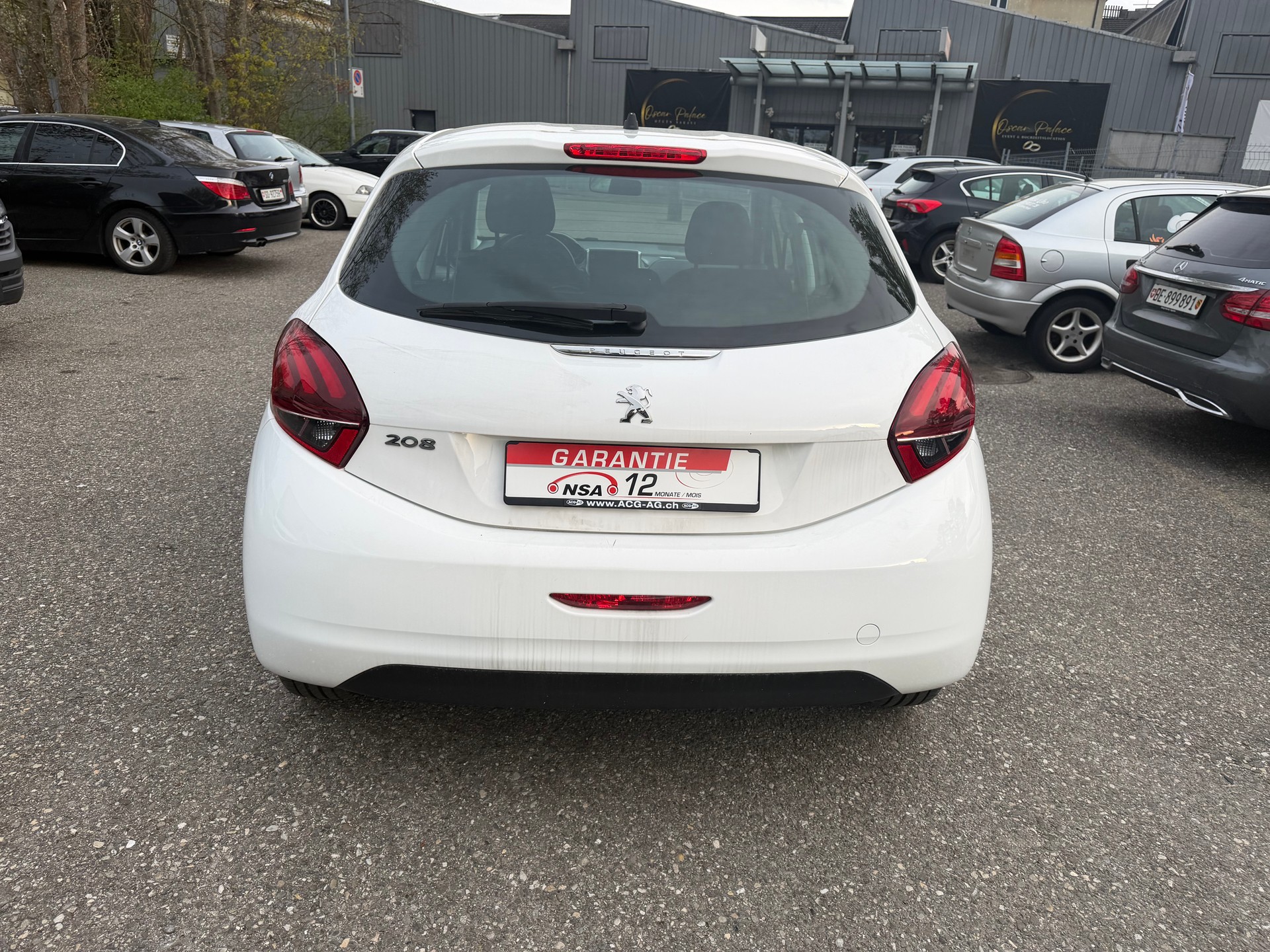 PEUGEOT 208 1.5 BlueHDi Active ** Klimaanlage ** Tempomat ** Frisch Ab MFK-image-12