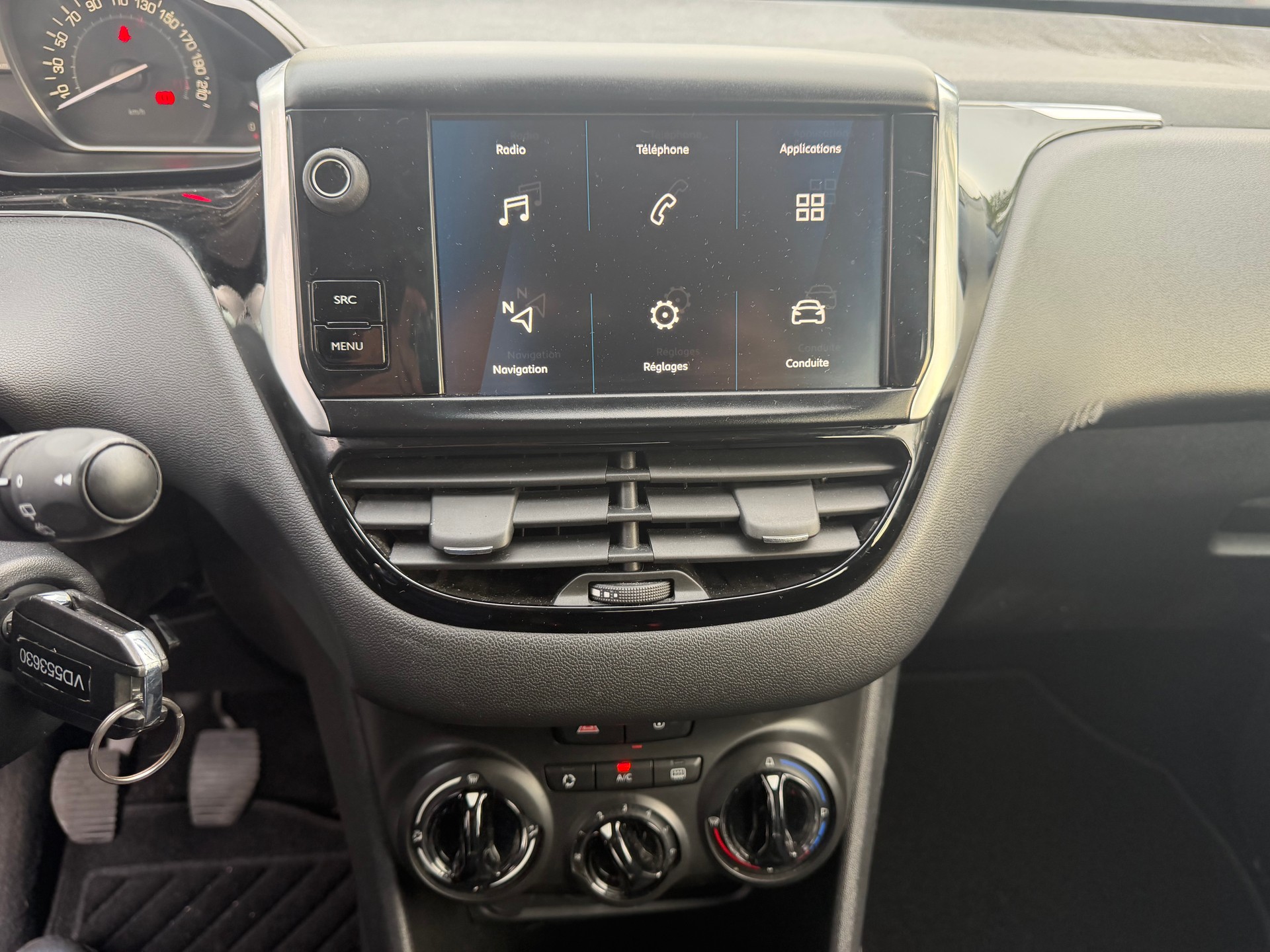 PEUGEOT 208 1.5 BlueHDi Active ** Klimaanlage ** Tempomat ** Frisch Ab MFK-image-7