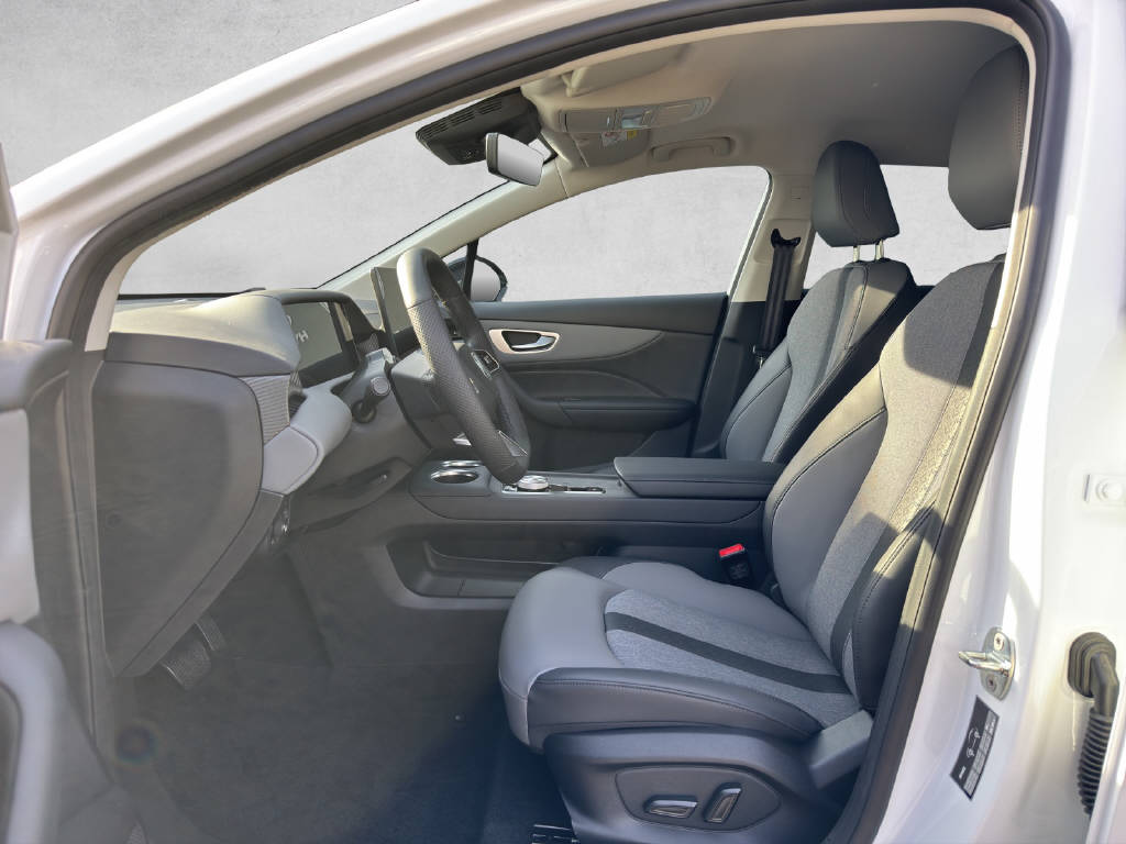 MG MG4 64kWh Premium Facelift-image-7