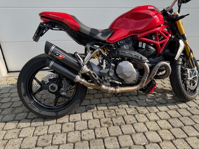 DUCATI Monster 1200 S-image-1
