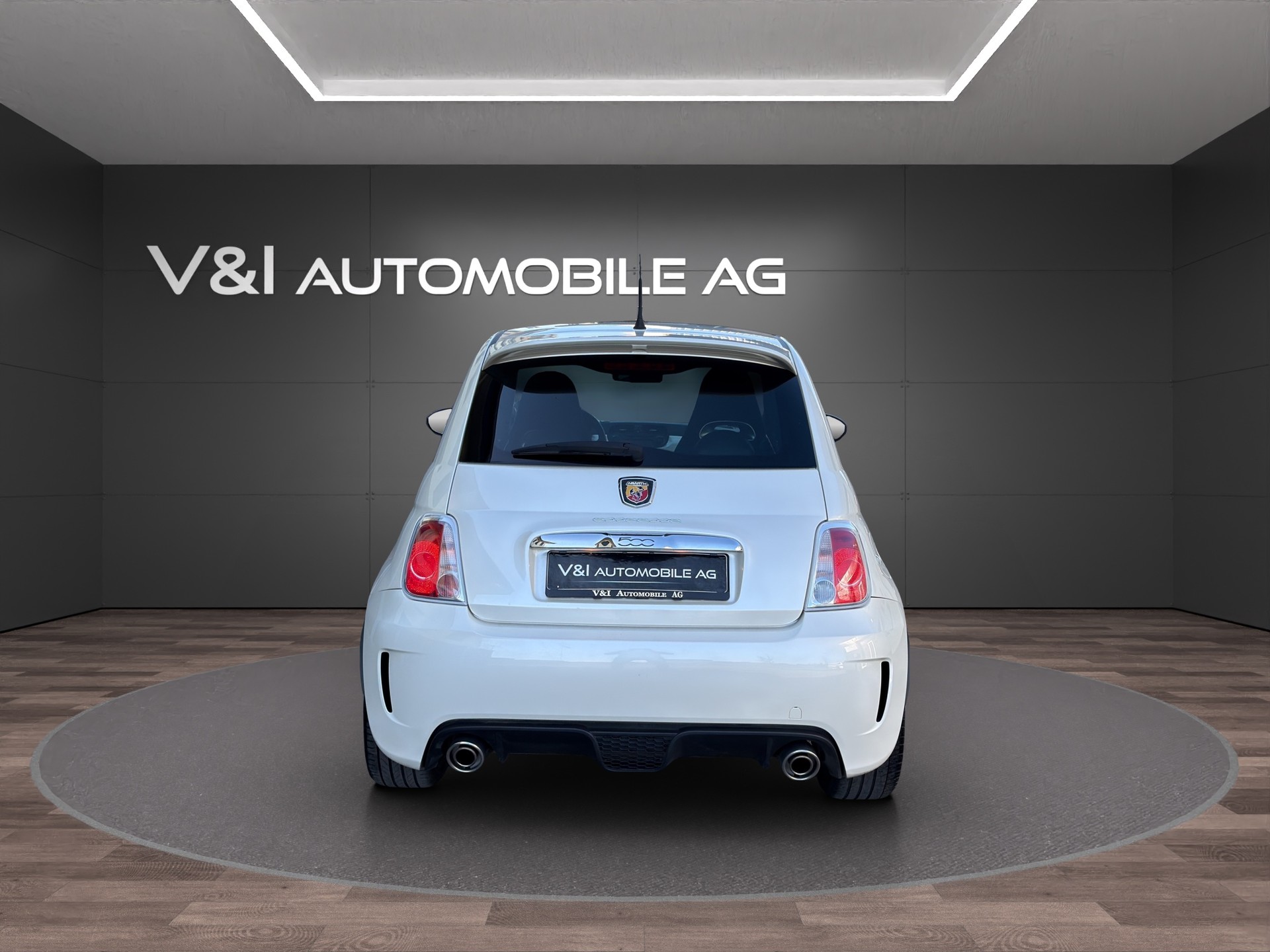 FIAT 500 1.4 16V Turbo Abarth 695 SS-image-5