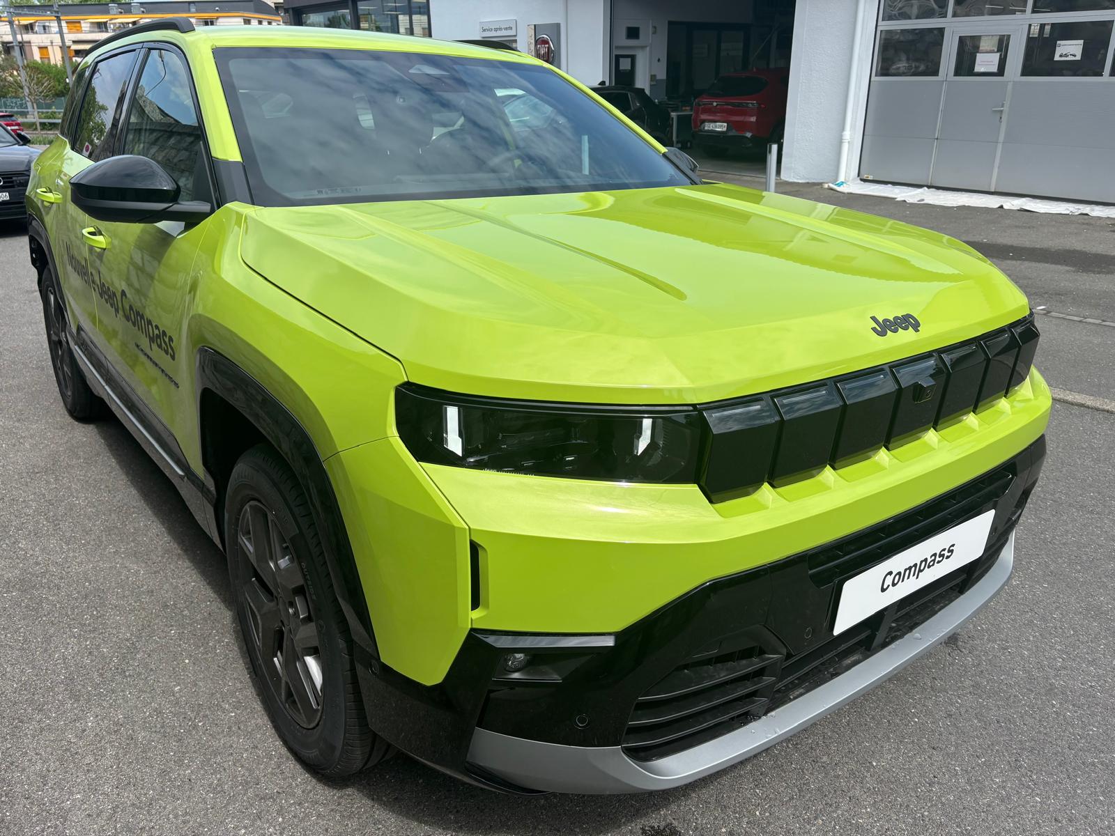 JEEP Compass 1.2 T e-Hybrid First Edition-image-1