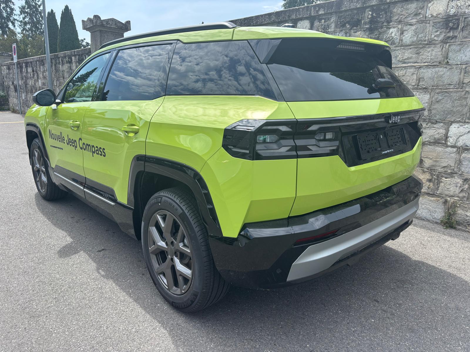 JEEP Compass 1.2 T e-Hybrid First Edition-image-4