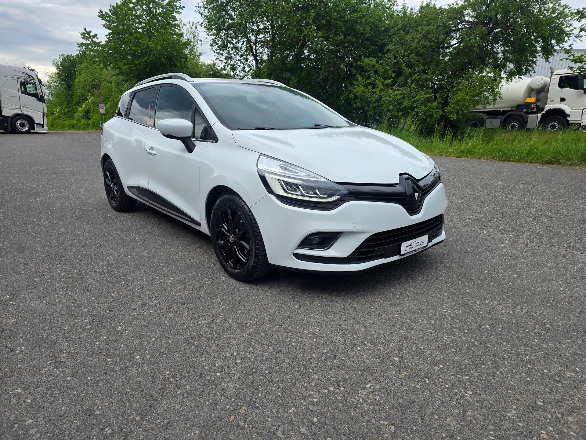 RENAULT Clio Grandtour 1.5 dCi Intens EDC-image-1