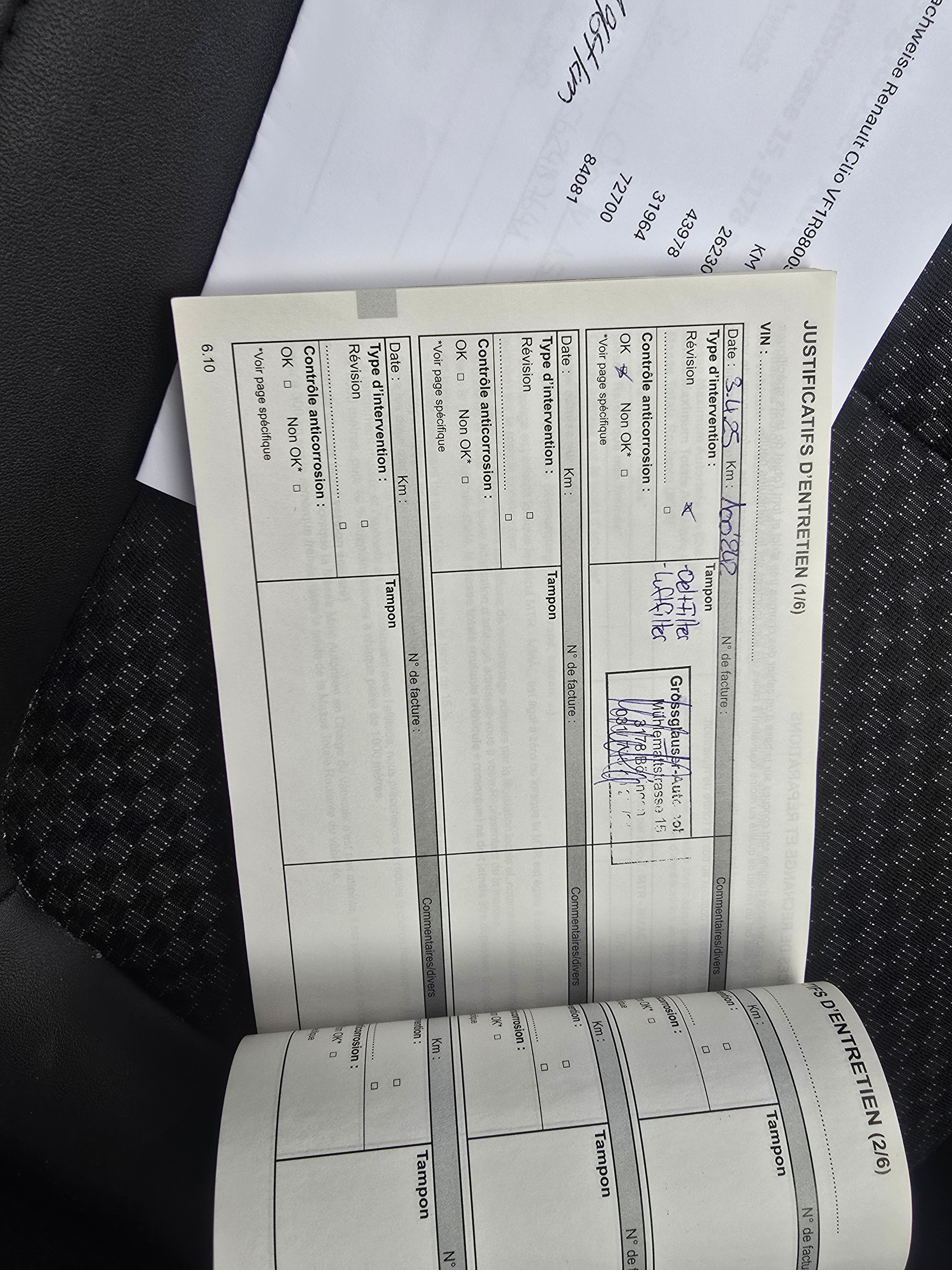 RENAULT Clio Grandtour 1.5 dCi Intens EDC-image-23
