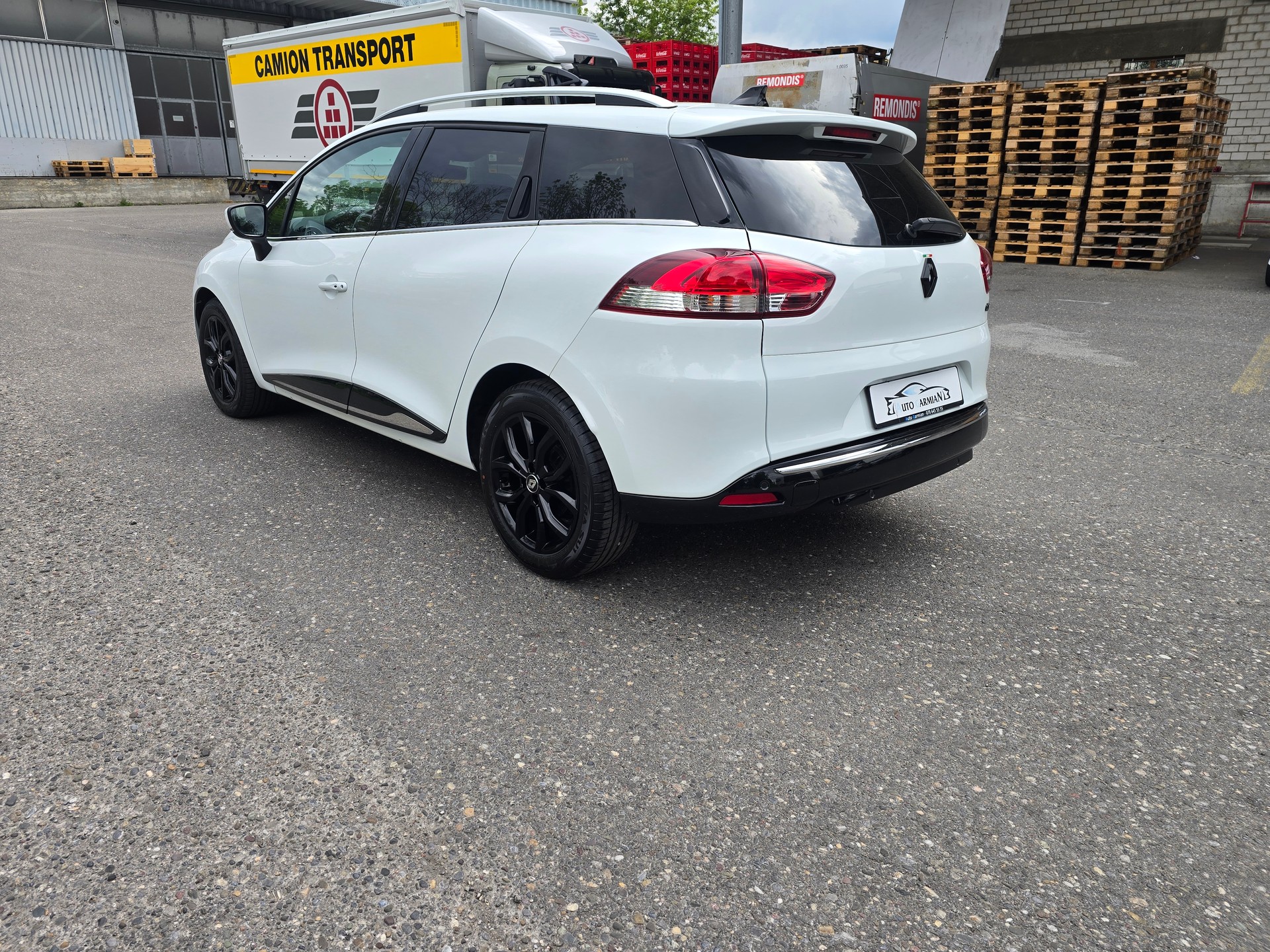 RENAULT Clio Grandtour 1.5 dCi Intens EDC-image-5