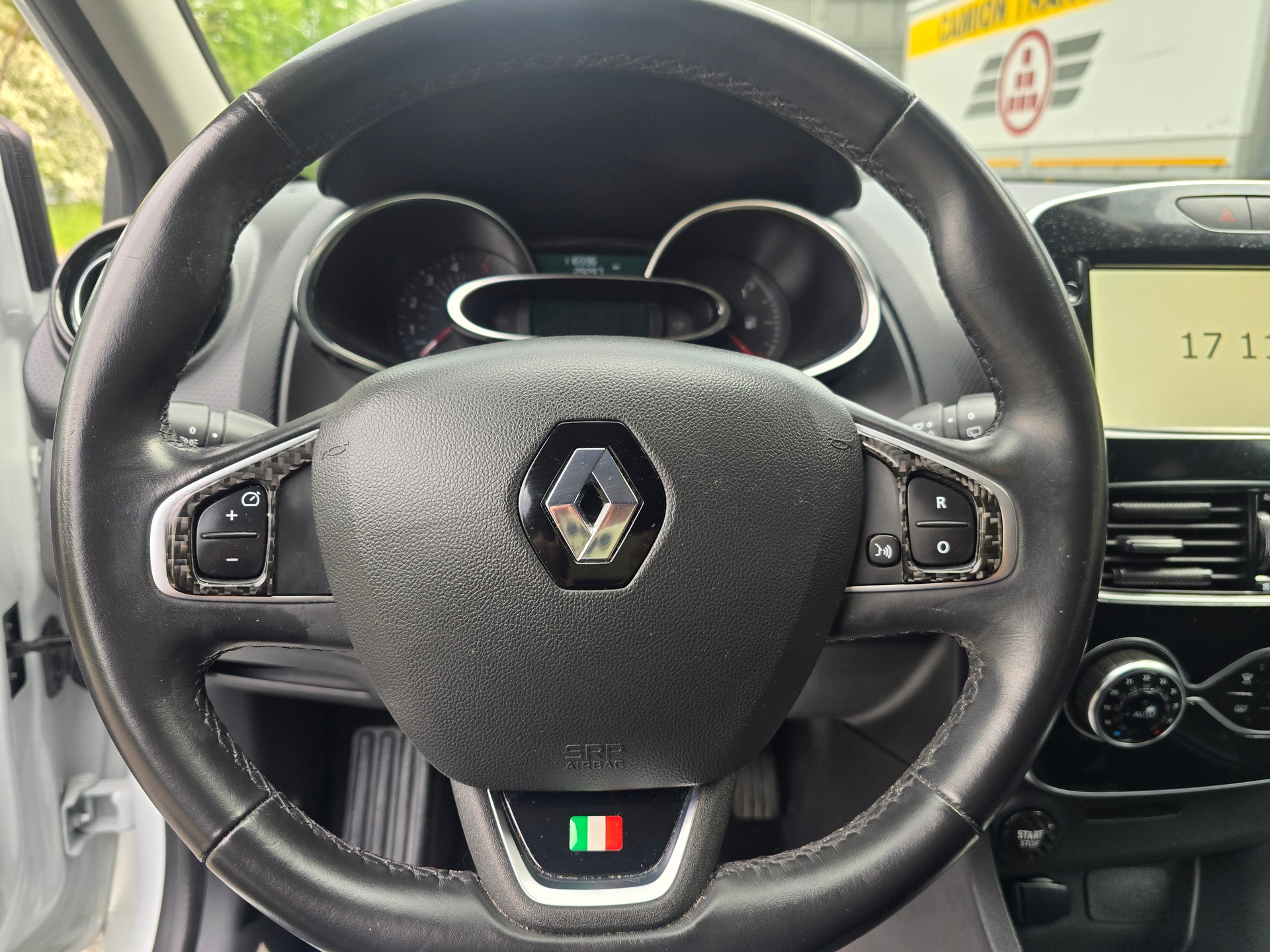 RENAULT Clio Grandtour 1.5 dCi Intens EDC-image-15