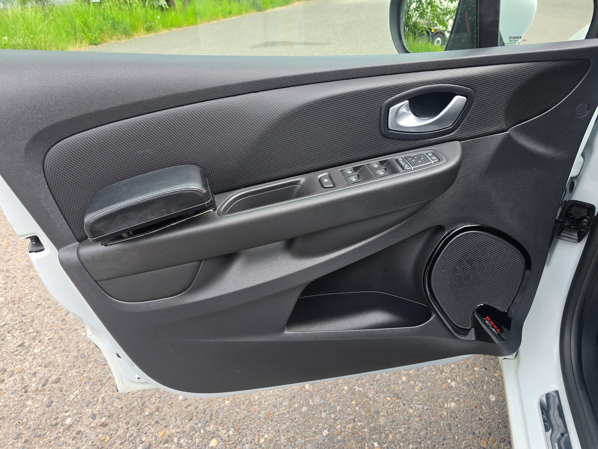 RENAULT Clio Grandtour 1.5 dCi Intens EDC-image-11